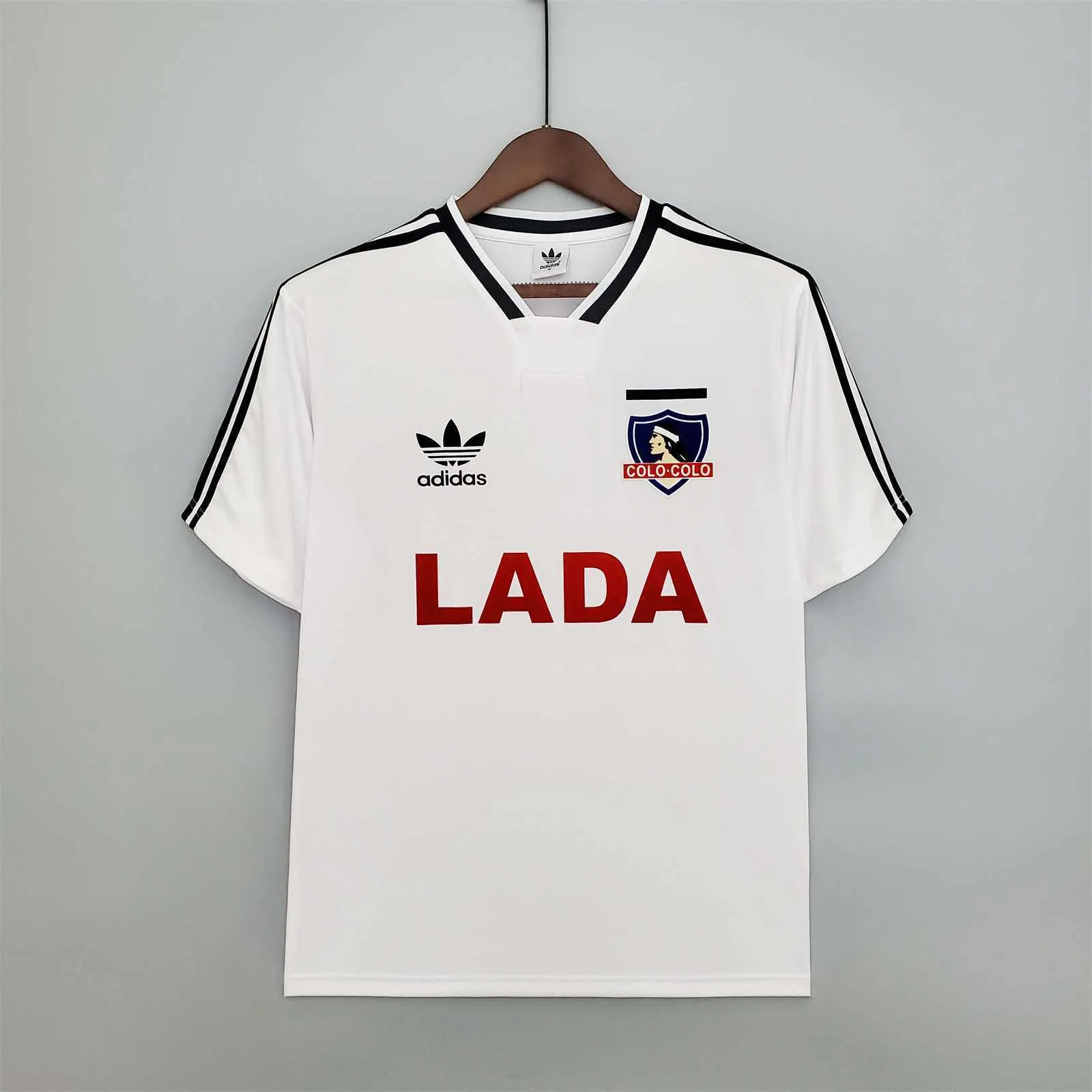 91 Colo-Colo home 7