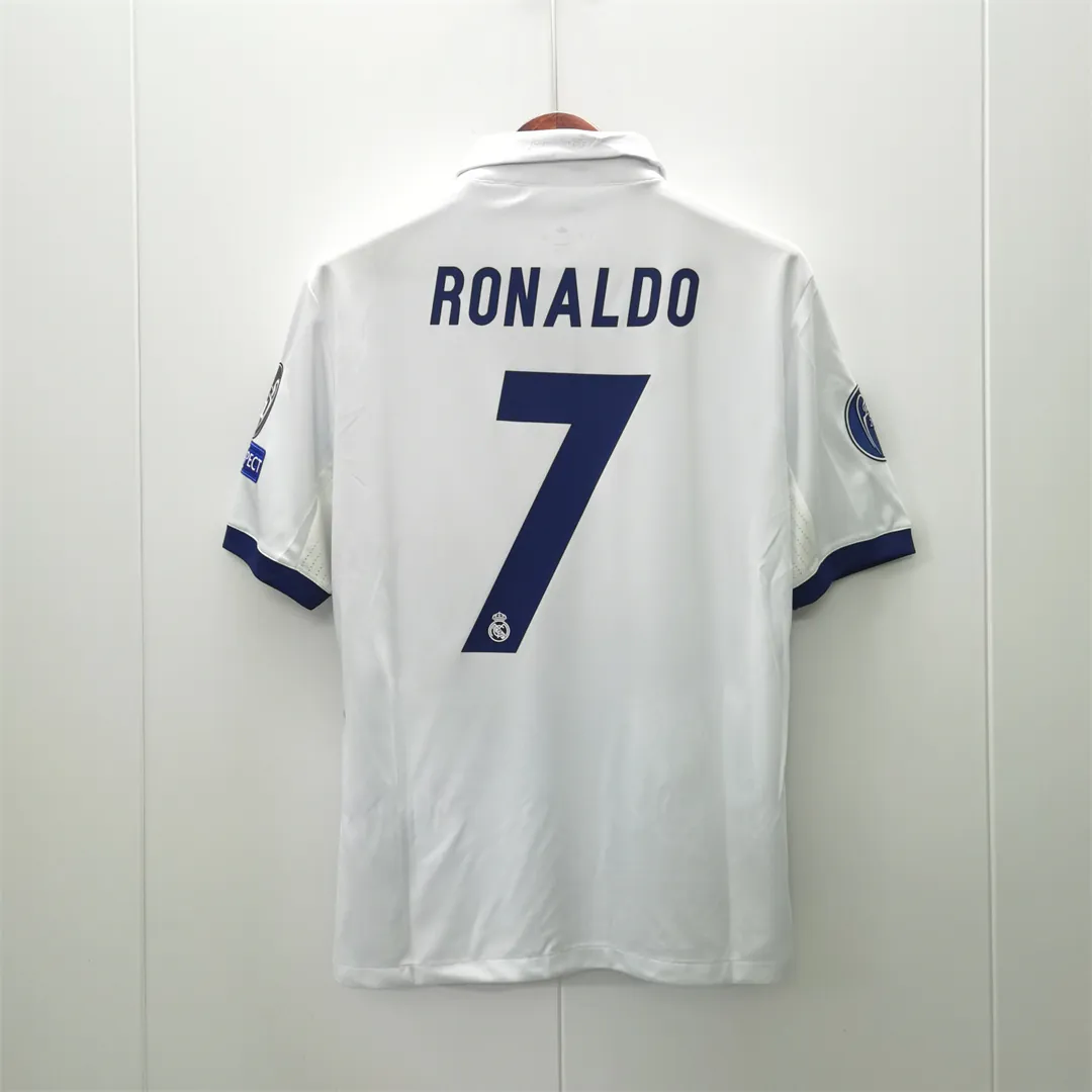 16-17 Real Madrid home 2