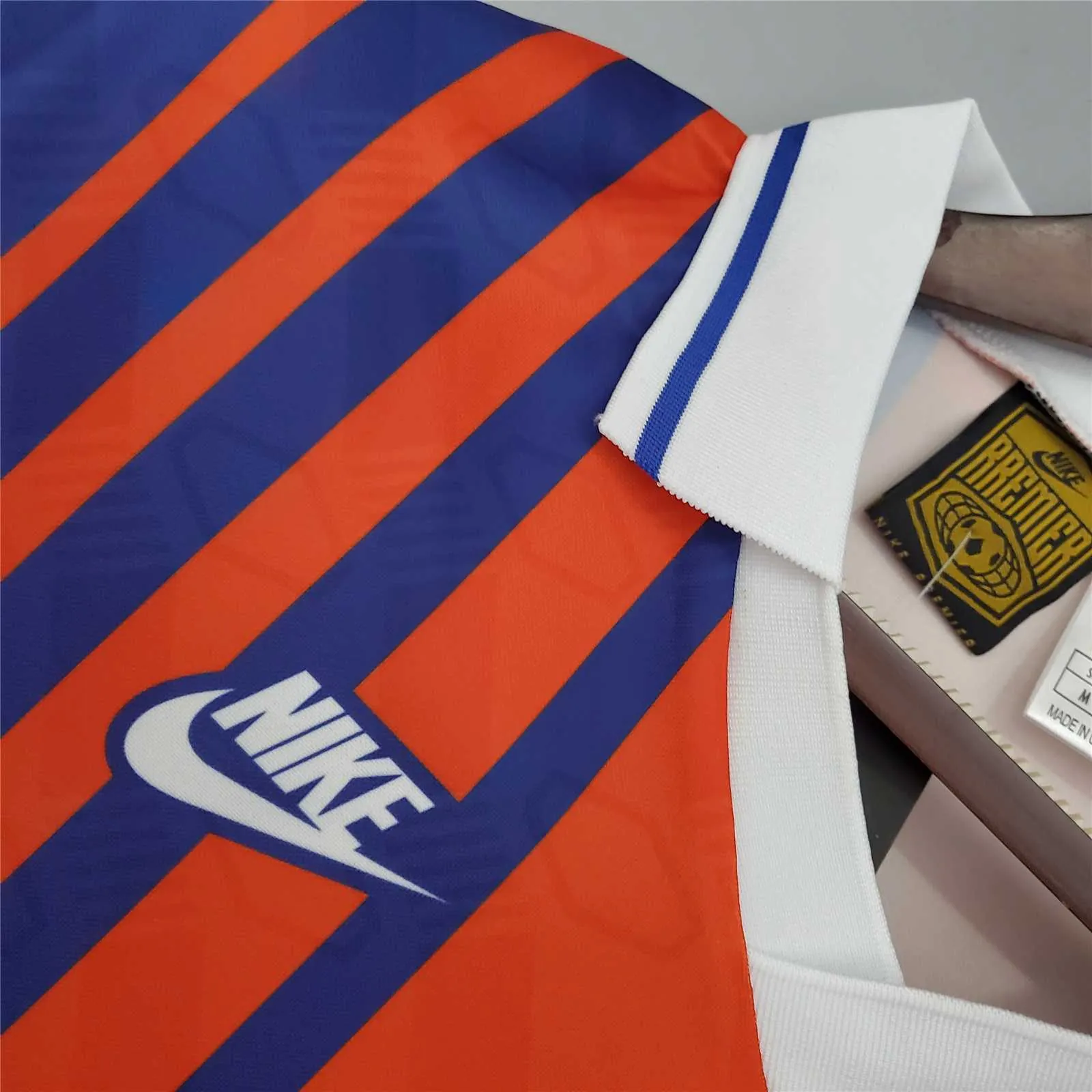 93-94 PSG home 5