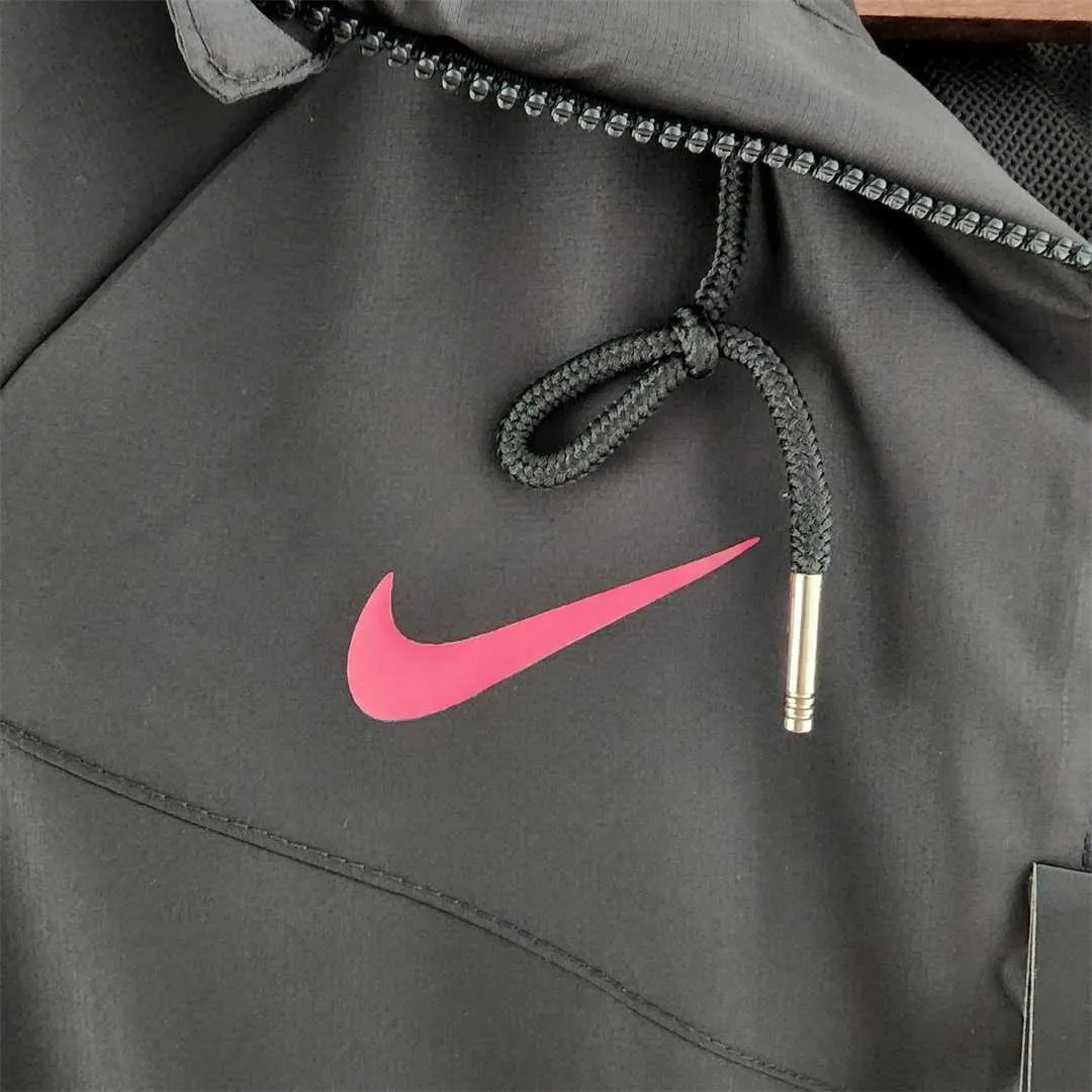 22-23 PSG black Windbreaker 5