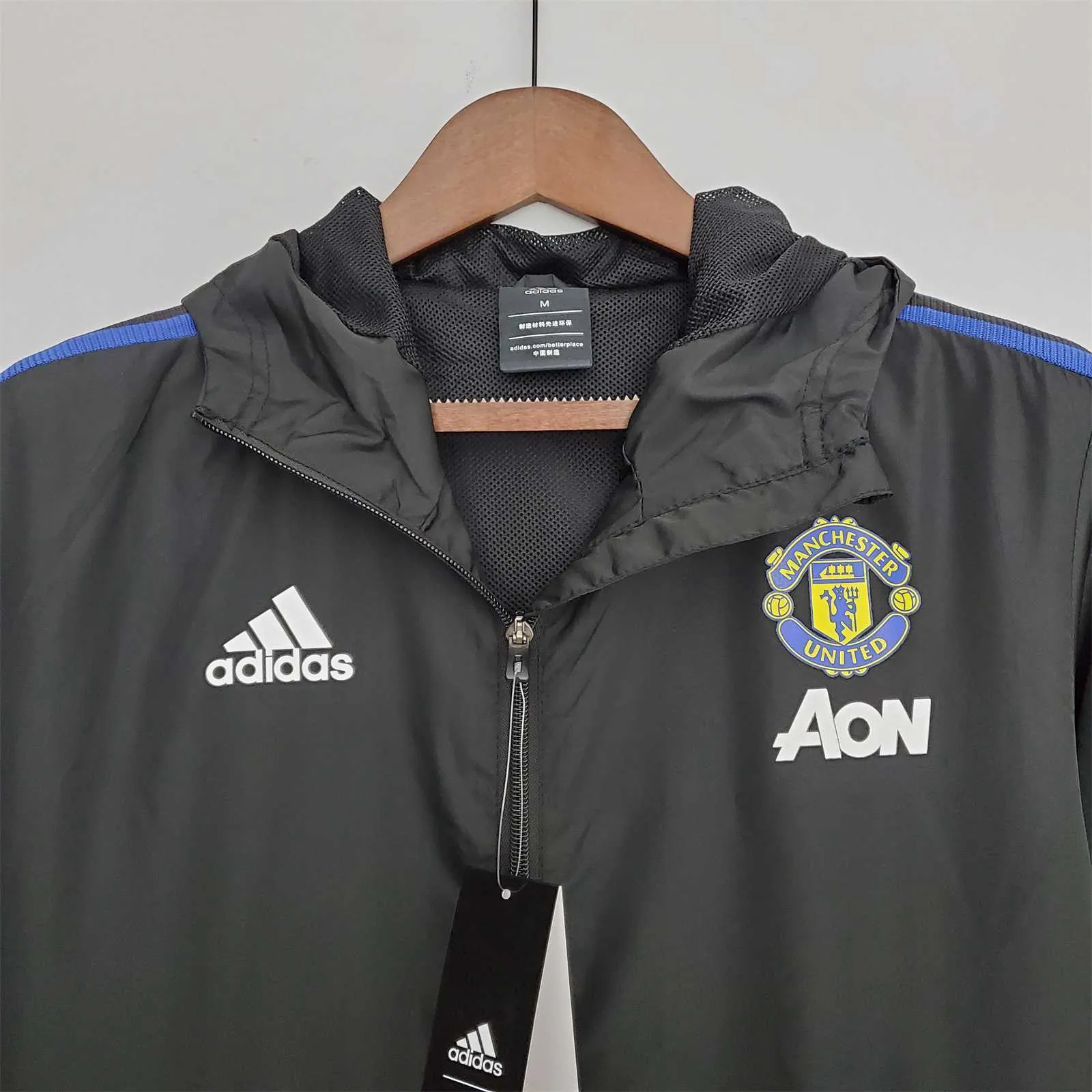 22-23 Manchester United black windbreaker 5