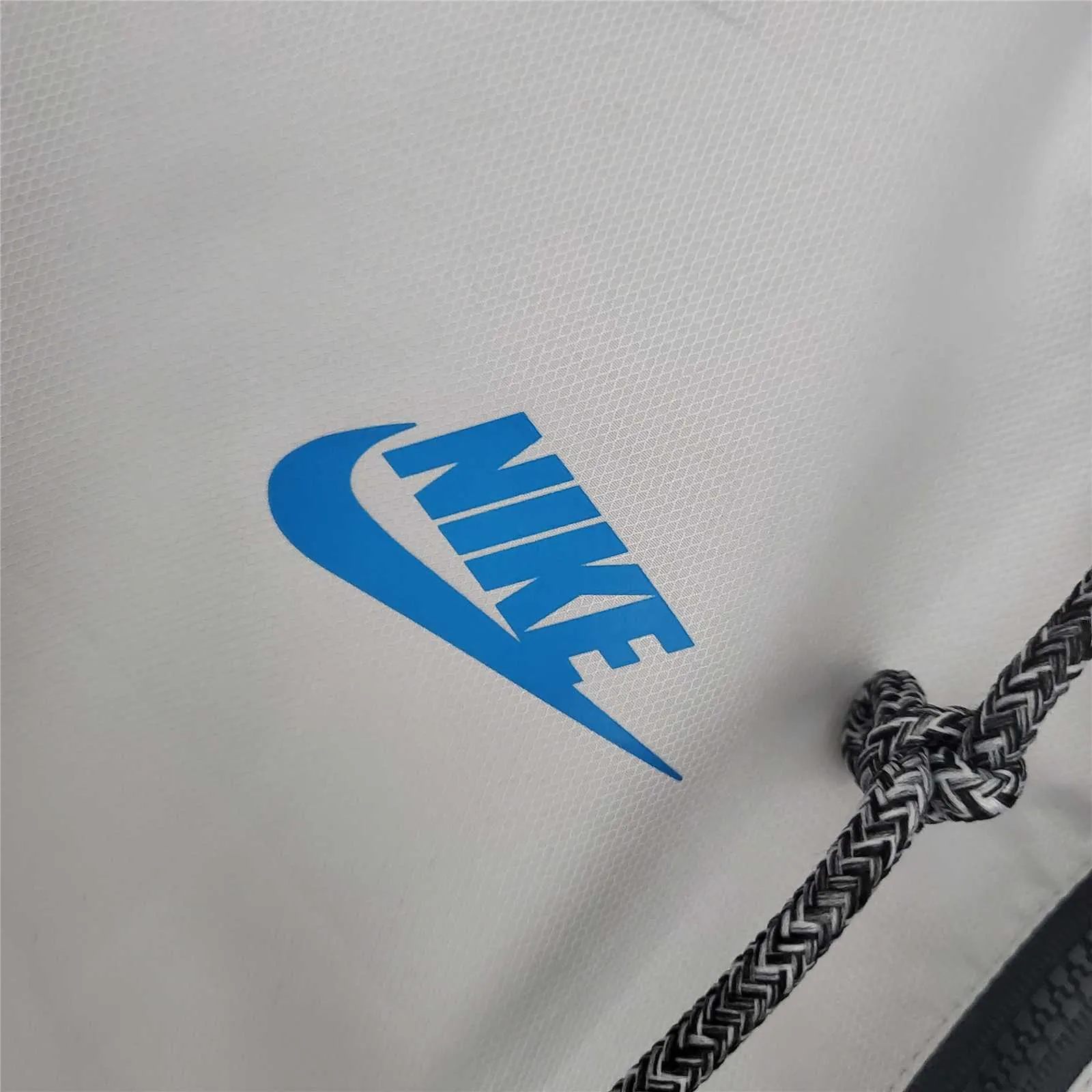 21-22 Tottenham Hotspur Black Grey Windbreaker 7