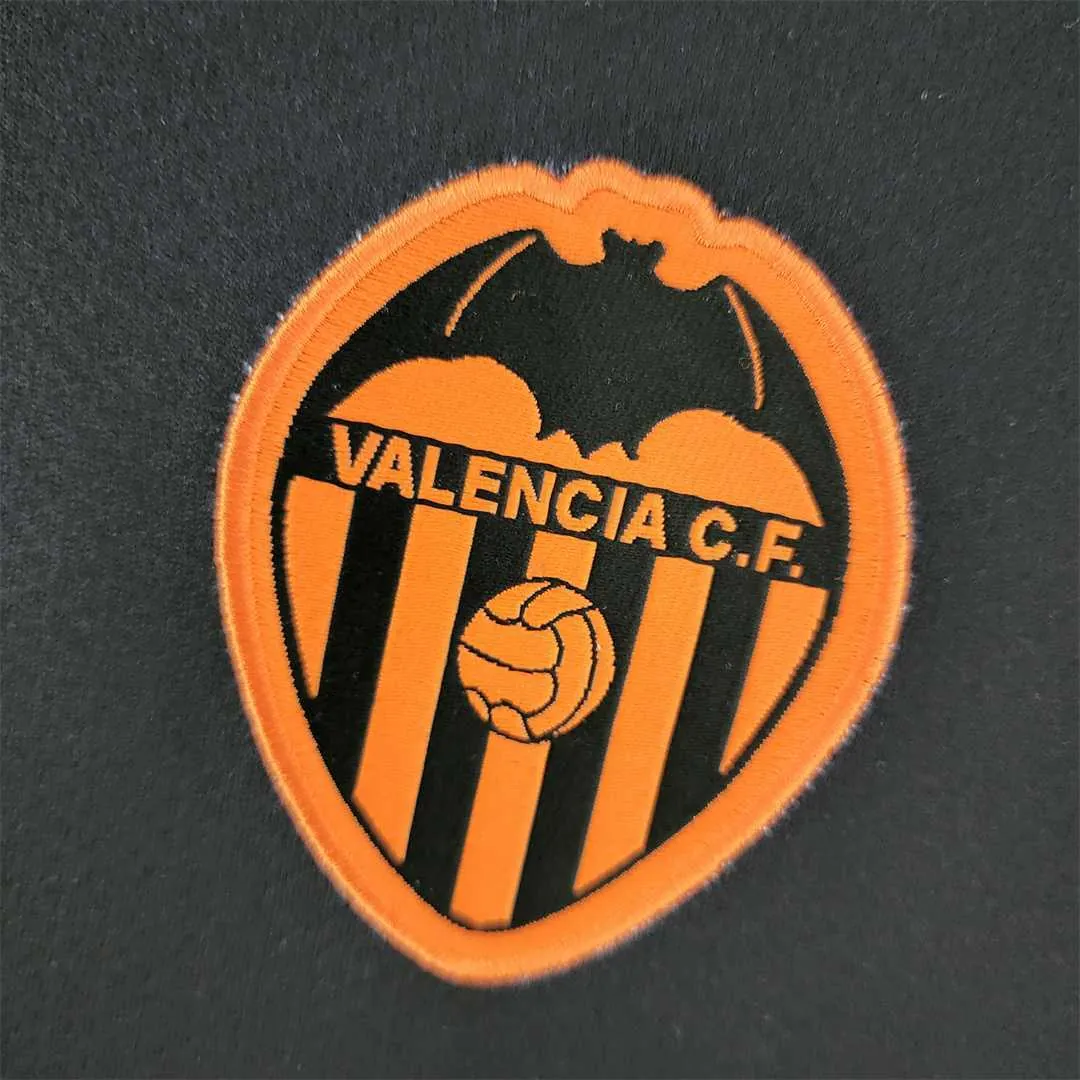 22-23 Valencia away 12