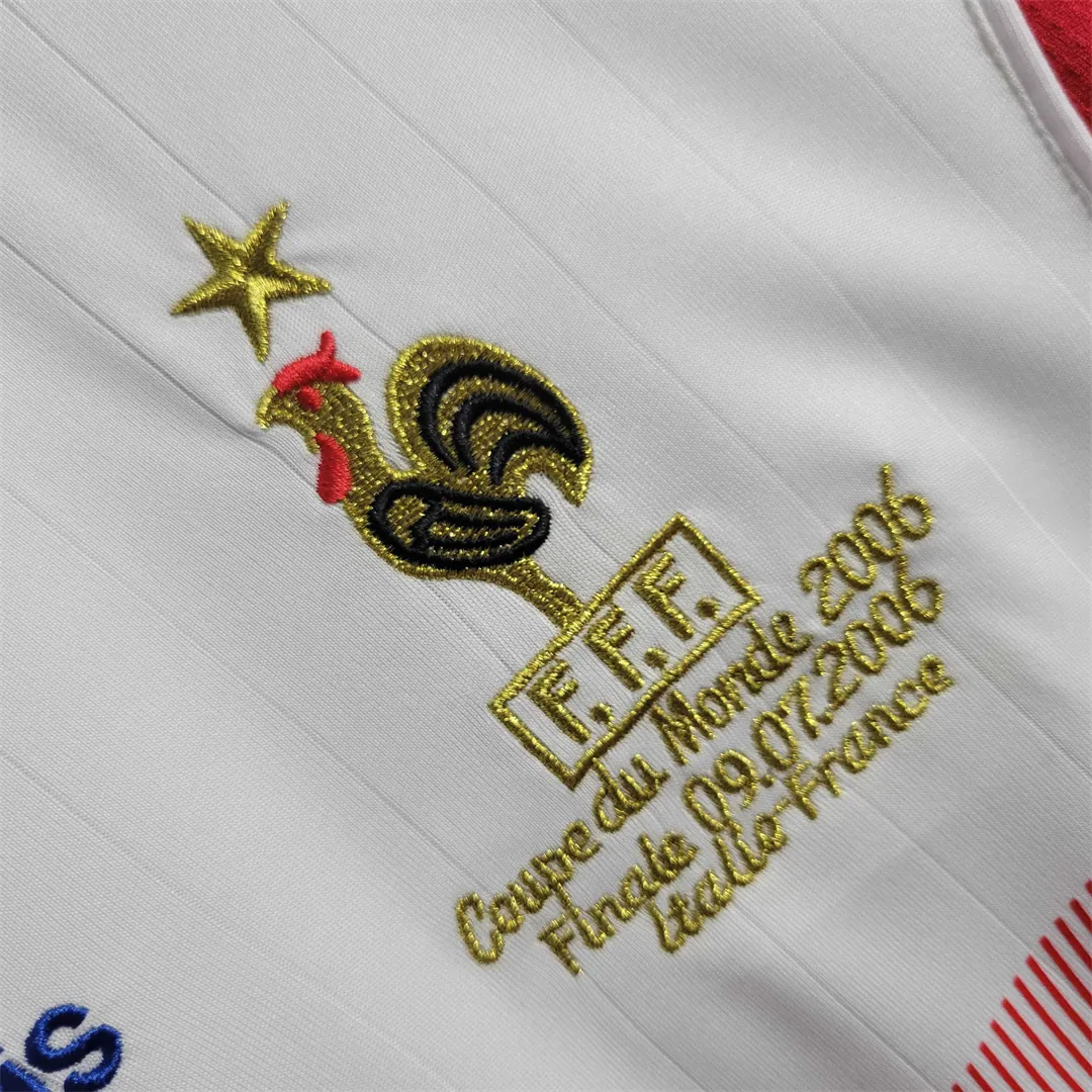2006 France away white 5