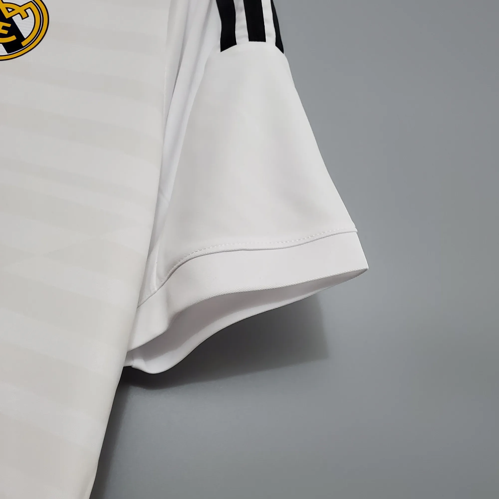 14-15 Real Madrid home 5