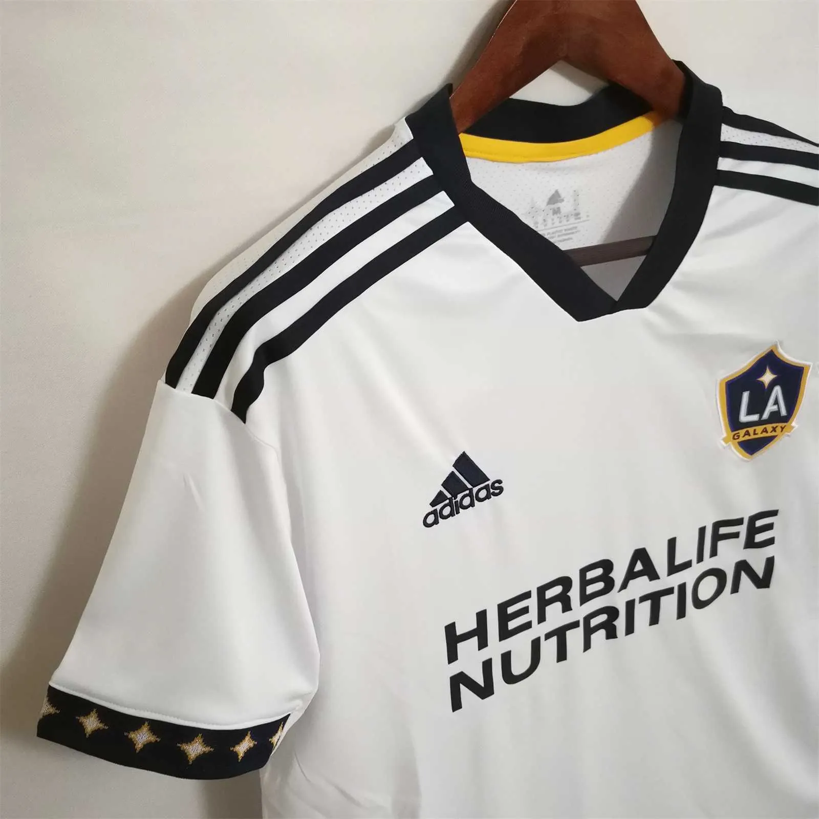22-23 LA Galaxy home 1