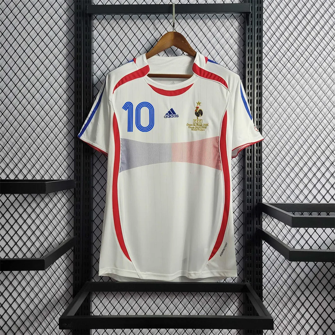 2006 France away white 1