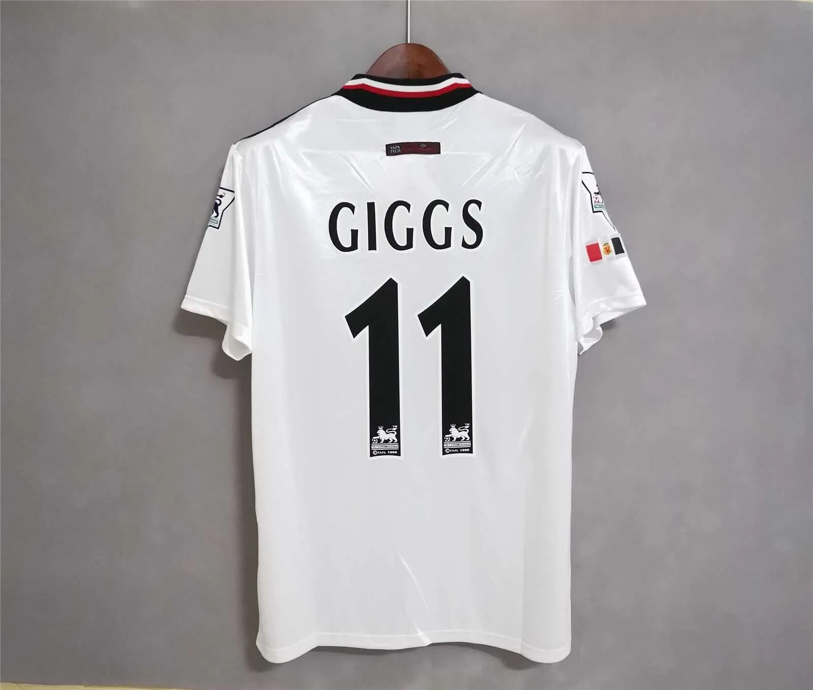 98-99 Manchester United away 2