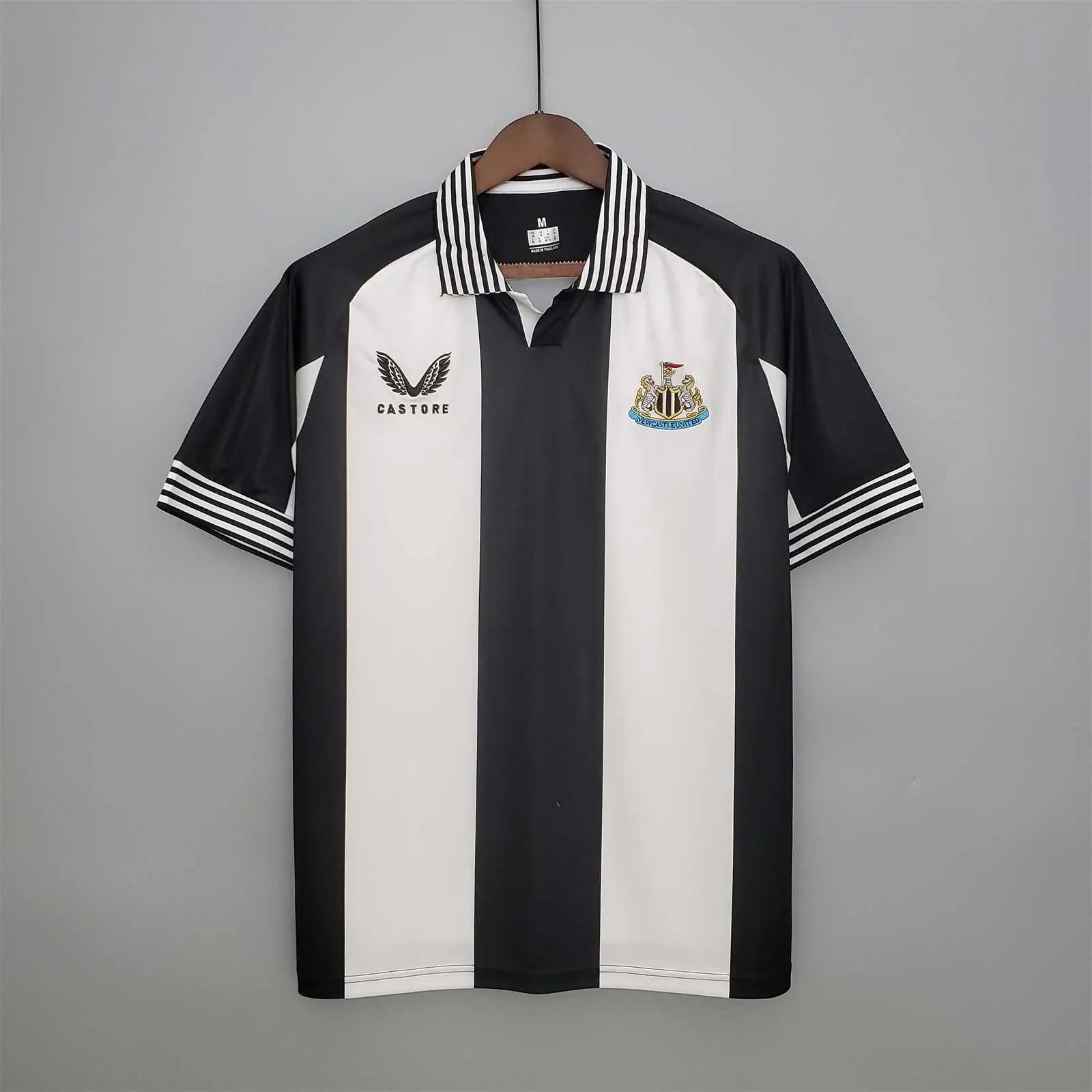 Newcastle commemorative edition whiteblack 8
