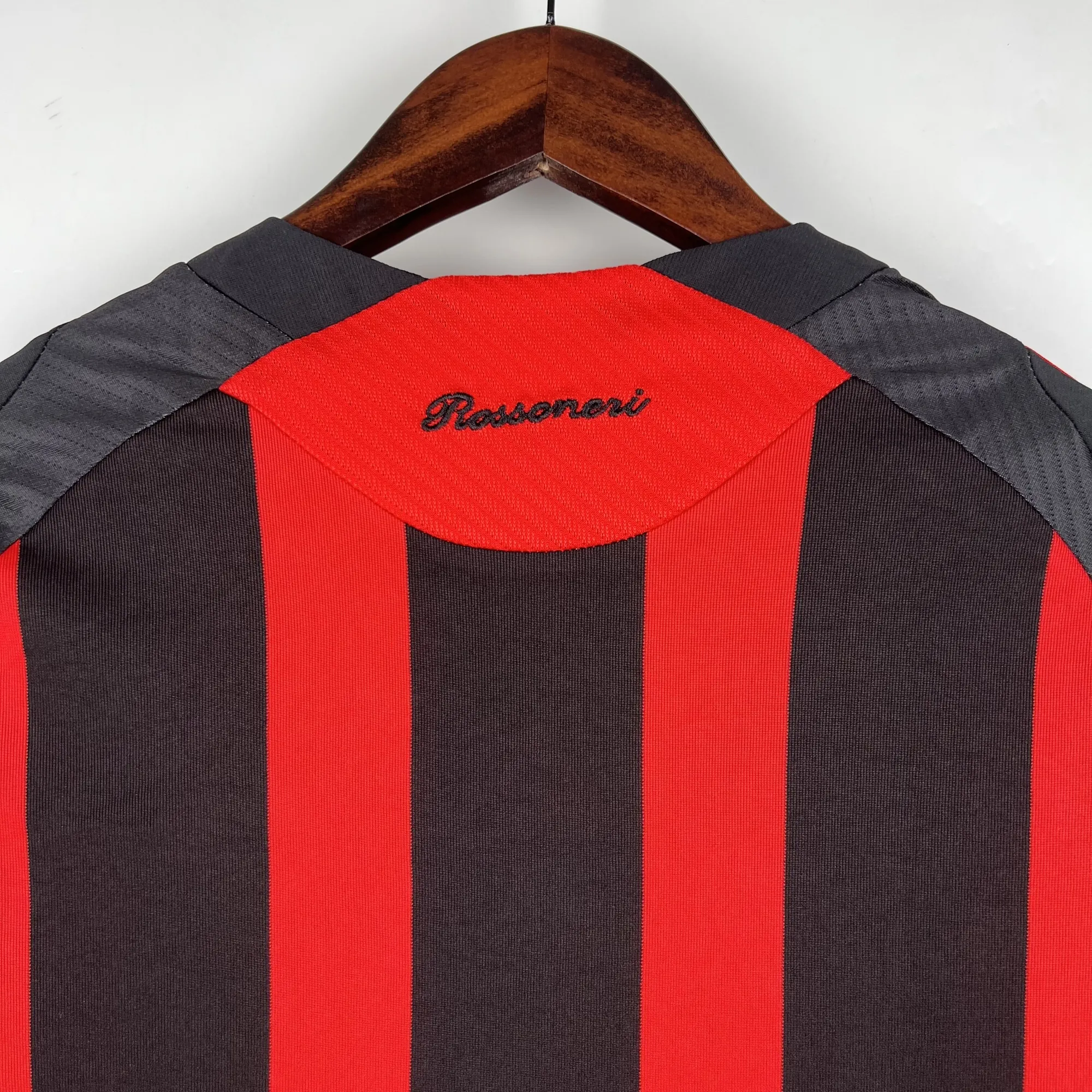 08-09 Retro AC Milan Home S-XXL 4
