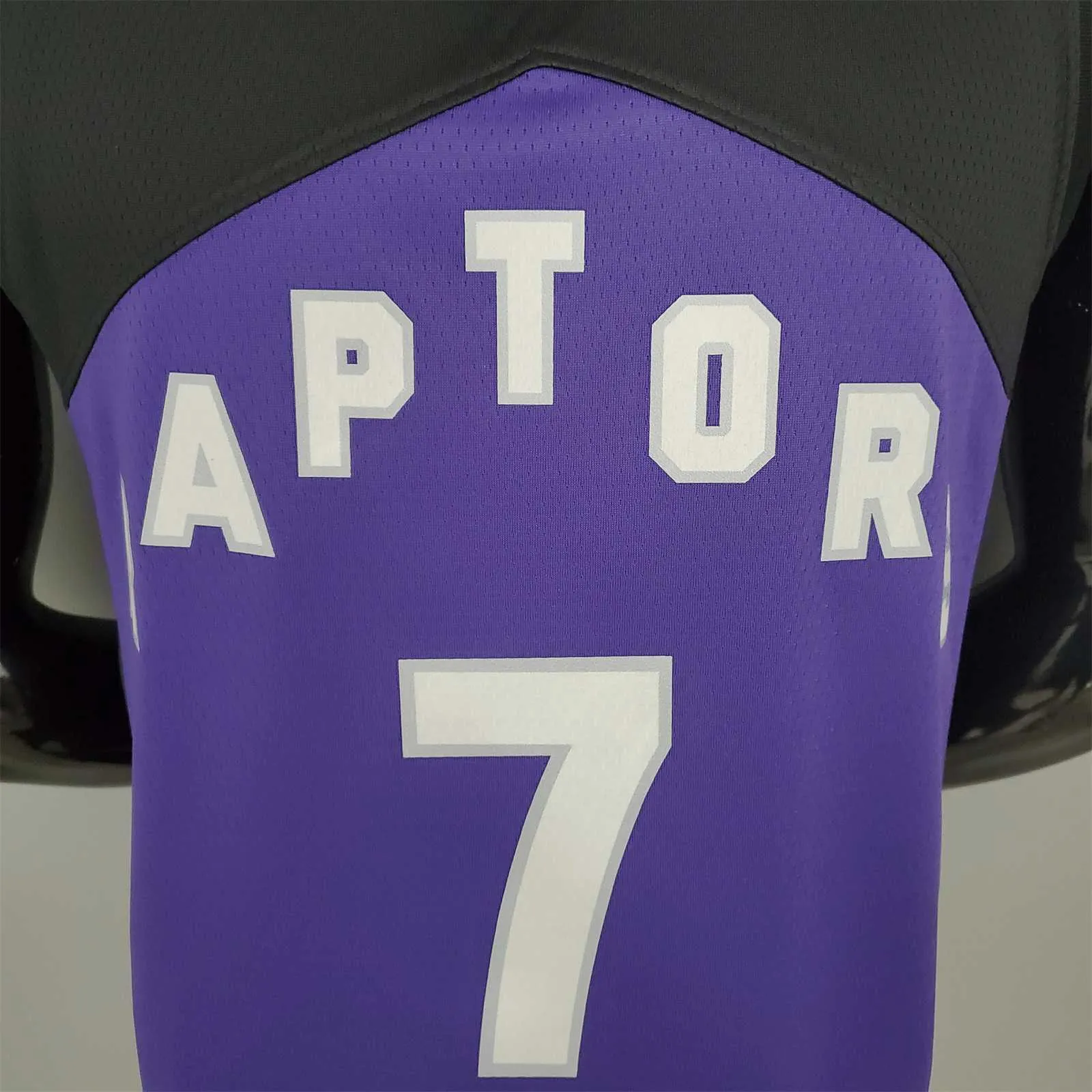 LOWRY#7 2021 Raptors Bonus Edition Purple and Black 5