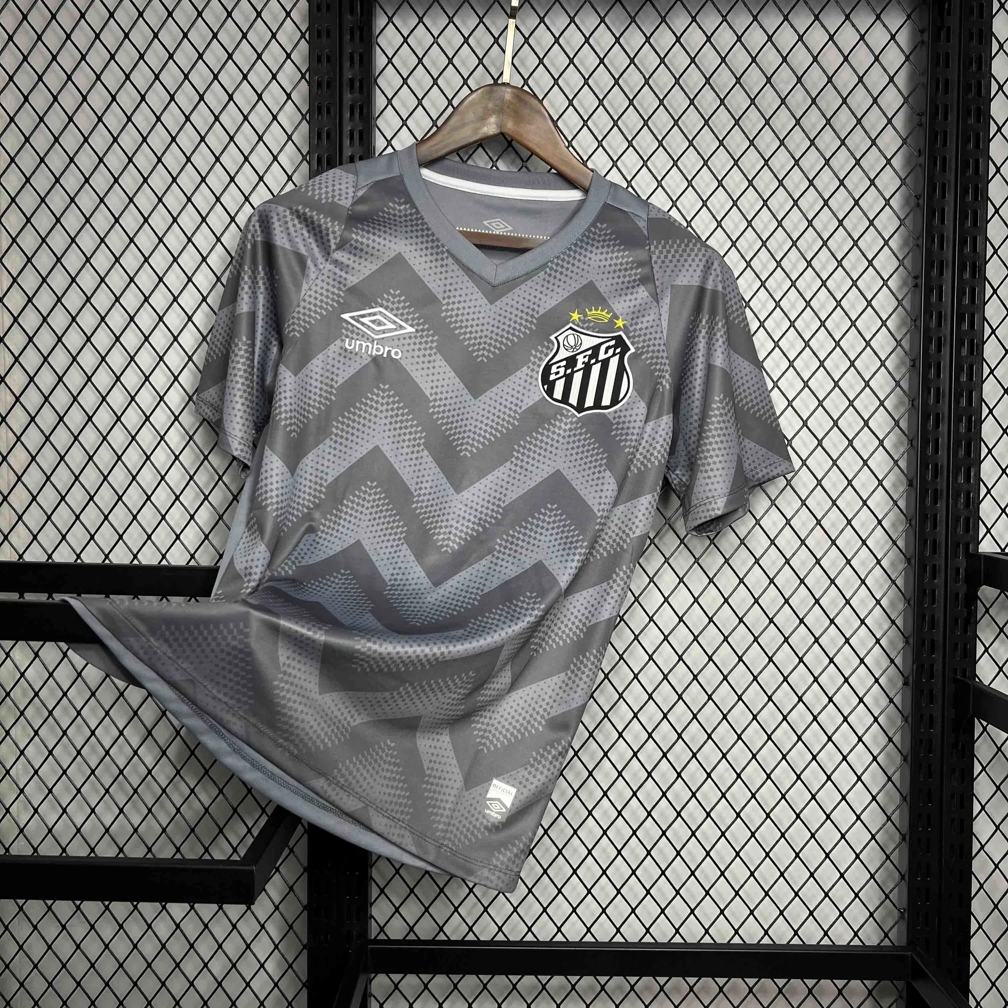 24-25 Santos Training Grey Kit Soccer Apparel AAAAJerseys Dropshipping Yupoo 4