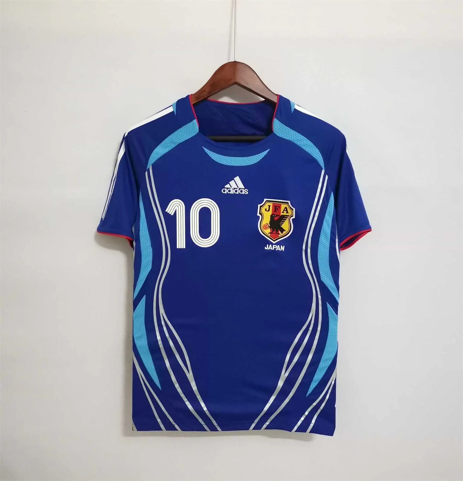 2006 Japan home blue 15