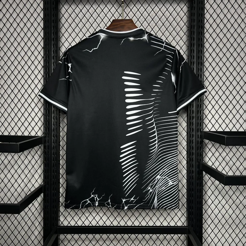 24-25 Real Madrid Black Jaguar Special Edition Kit Soccer Uniforms Soccer AAAAJersey Yupoo 2