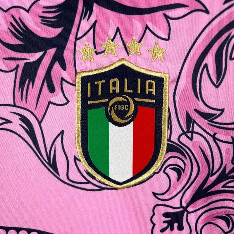 2024 Italy X Versace Pink Special Edition Kit Football T-Shirt AAAAJersey Supplier Yupoo 2