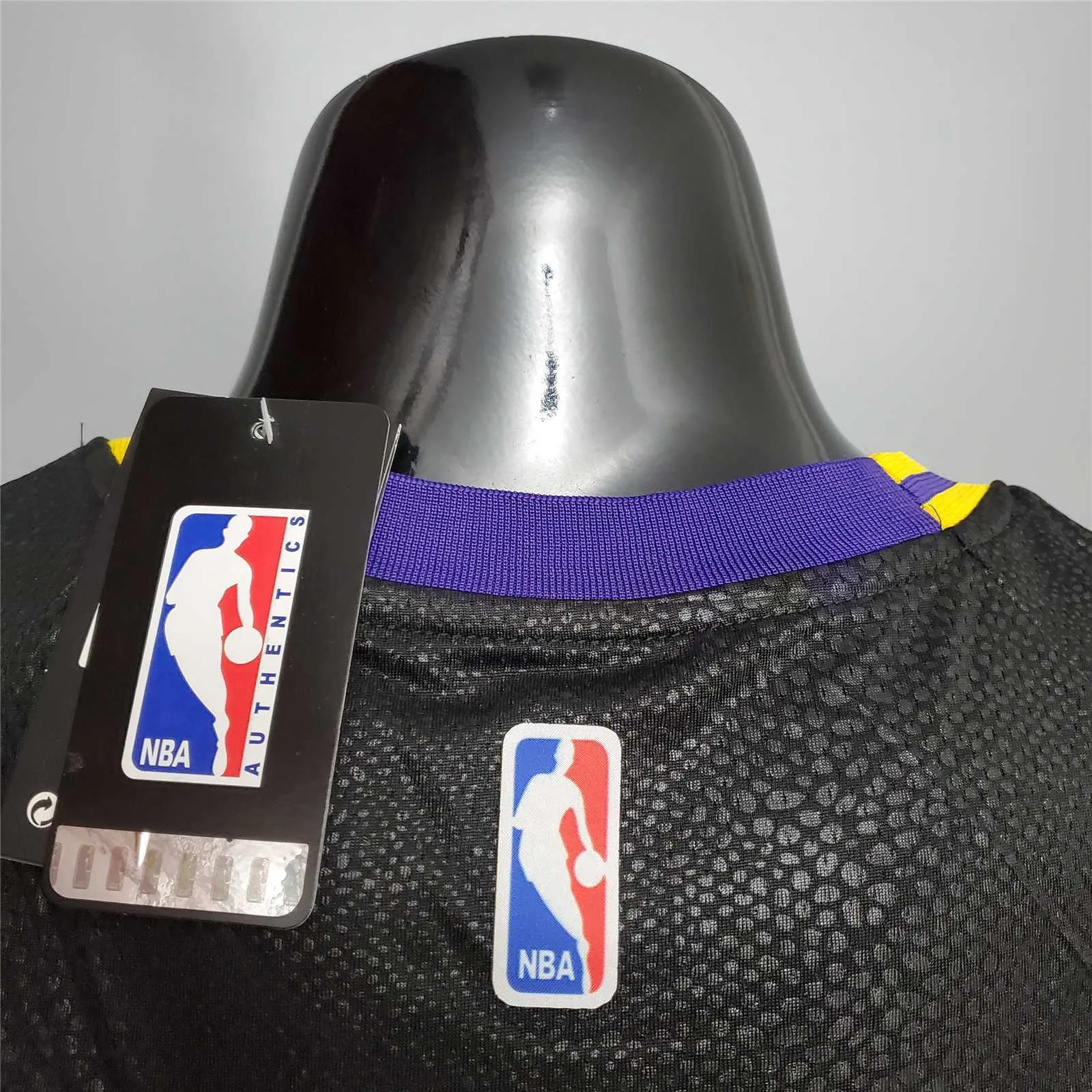 James #23 Lakers black1684437086000 5