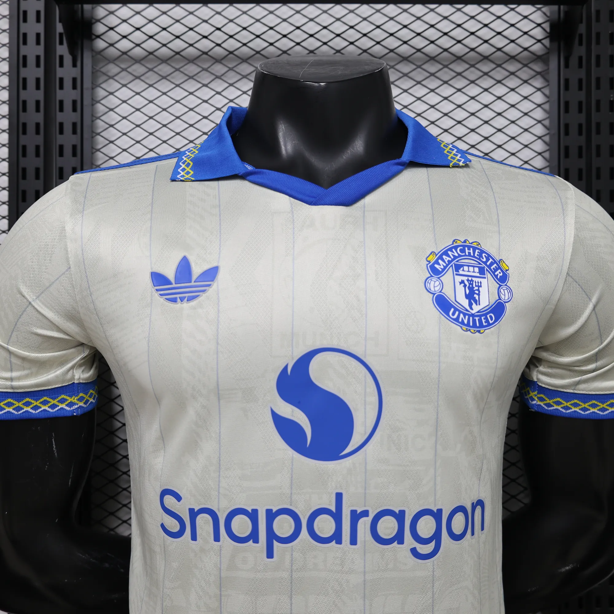 26-27 Manchester United Mens Kit Special Edition Player Soccer Shirt AAAAJersey Supply Yupoo 9 4