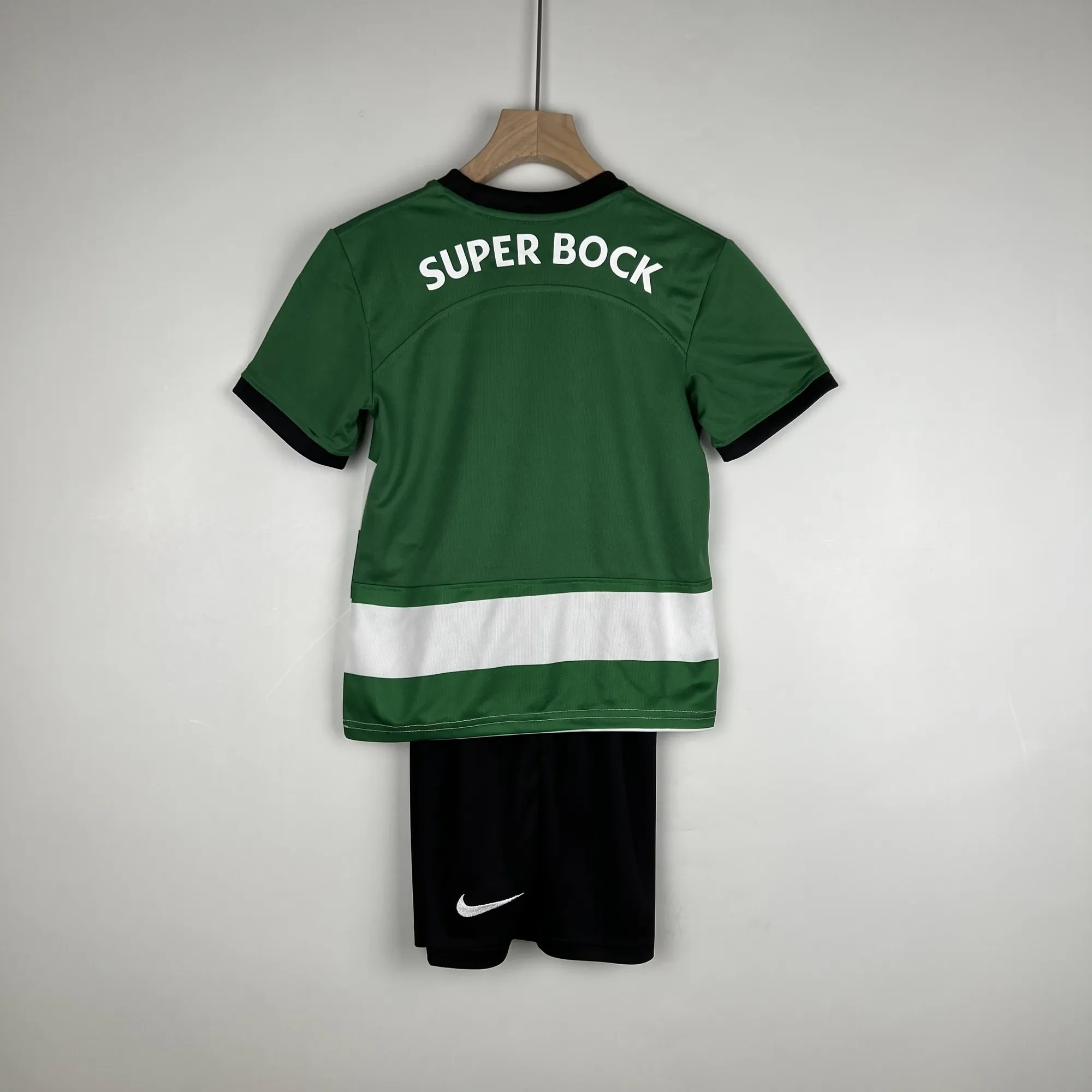 23-24 Sporting Lisbon Home Kids Kits Children Suits Football Jerseys Yupoo 9