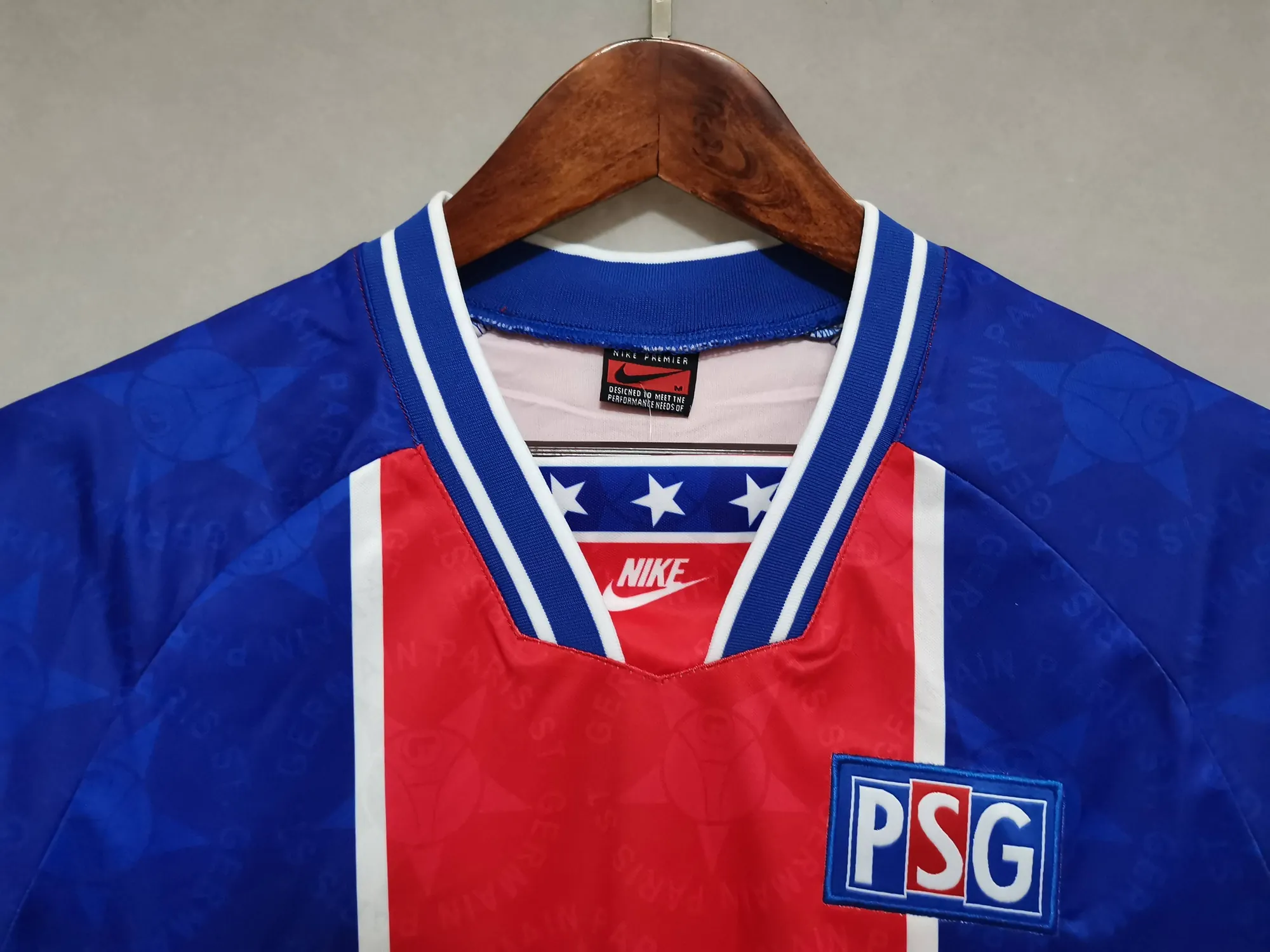 94-95 PSG Home Retro Kit Vintage Soccer Shirt AAAAJersey Wholesale Yupoo 2