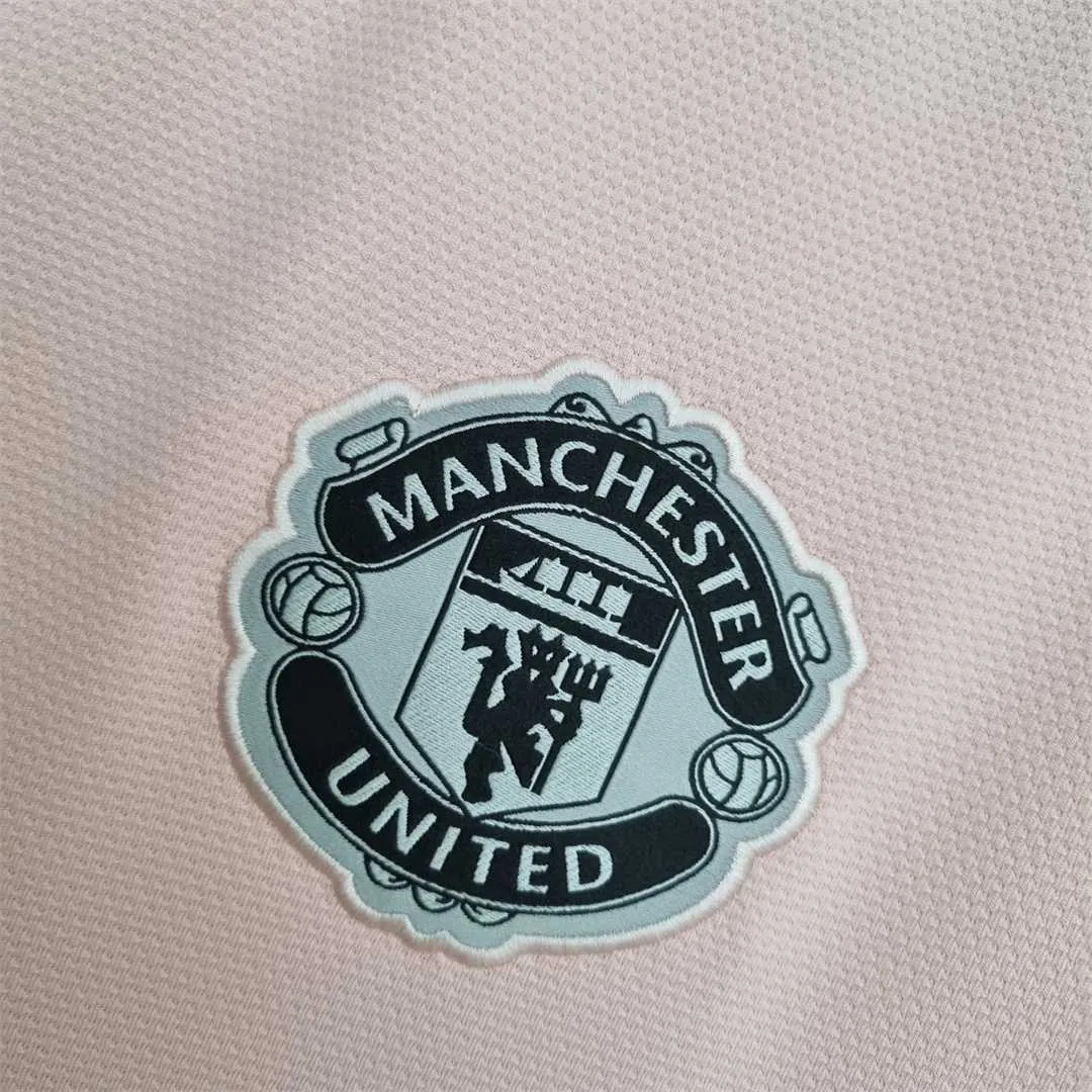 18-19 Manchester United away 1