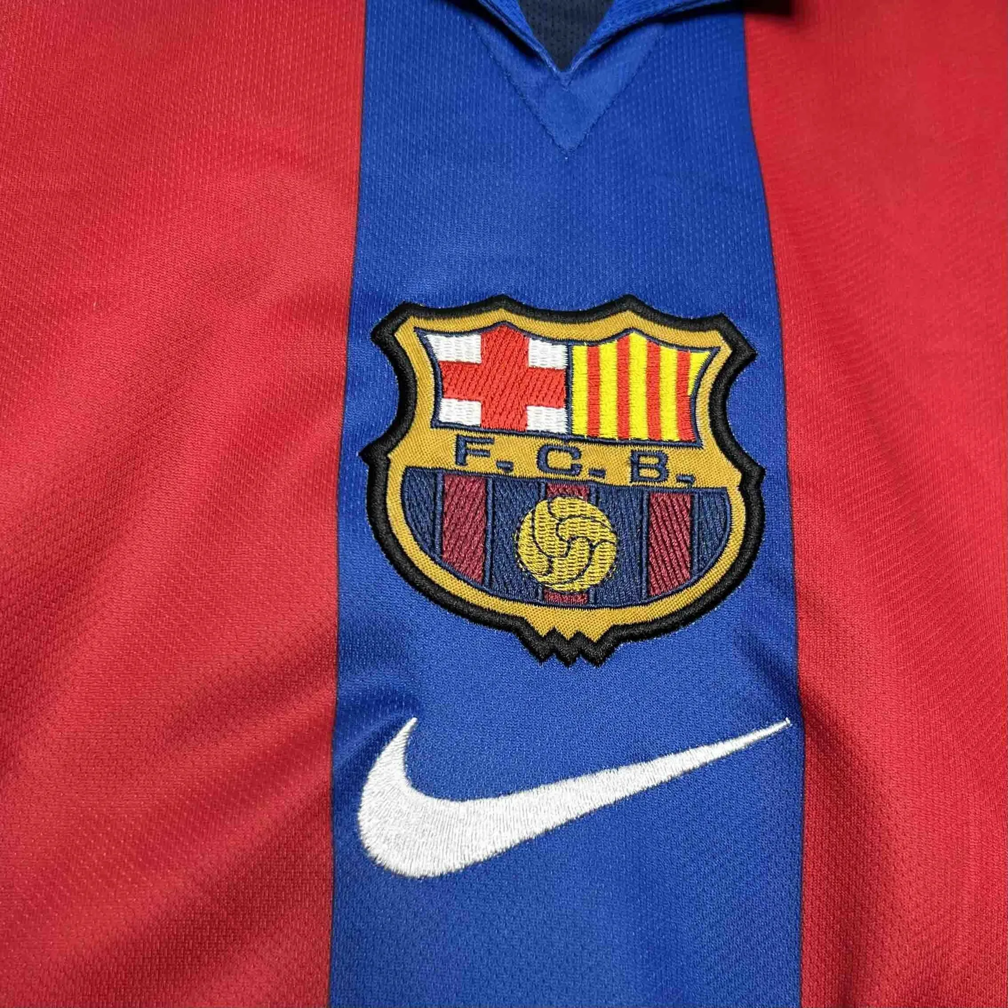 04-05 Barcelona Home Retro Kit Vintage Shirt AAAAJersey Wholesale Yupoo-1 3
