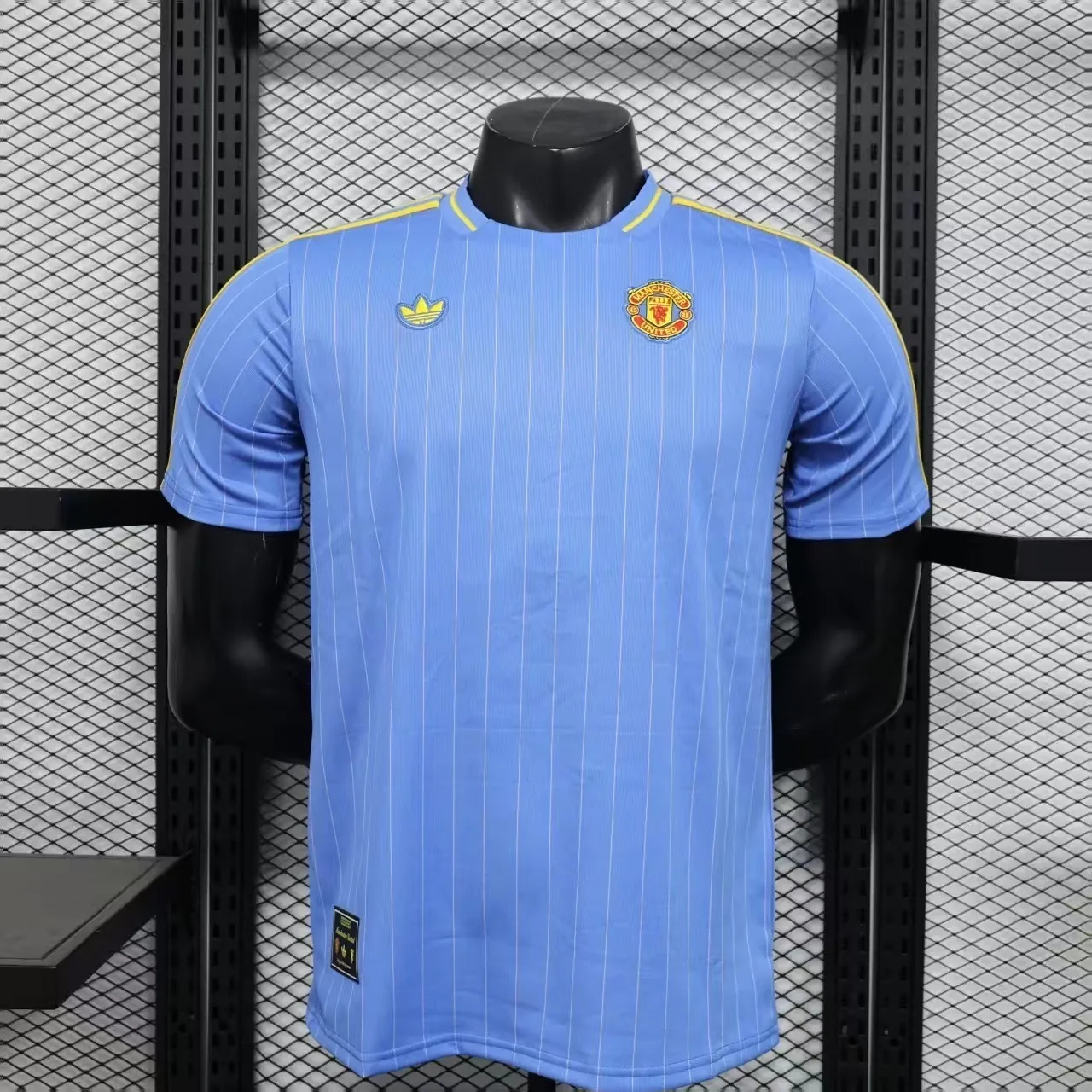 25-26 Manchester United Retro Style Football Shirt Apparels AAAAJersey Supply Yupoo 6