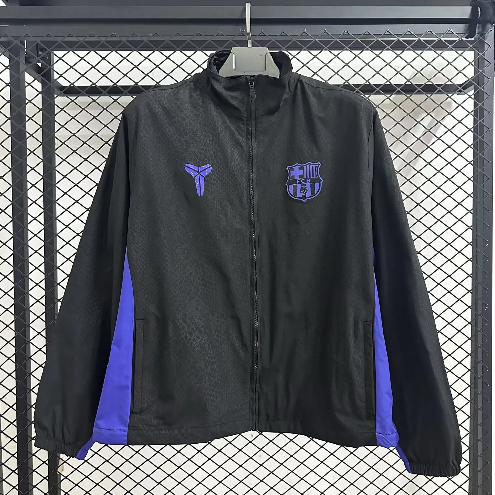 25-26 Barcelona Windbreaker Black Jacket AAAAJersey Supply Yupoo 2