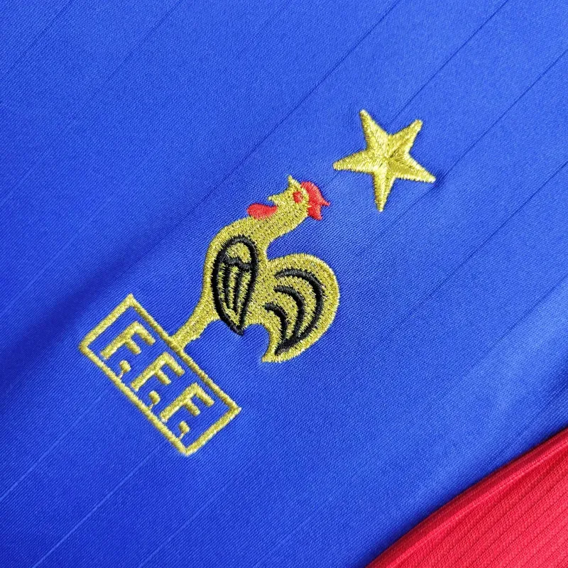2006 France home 8