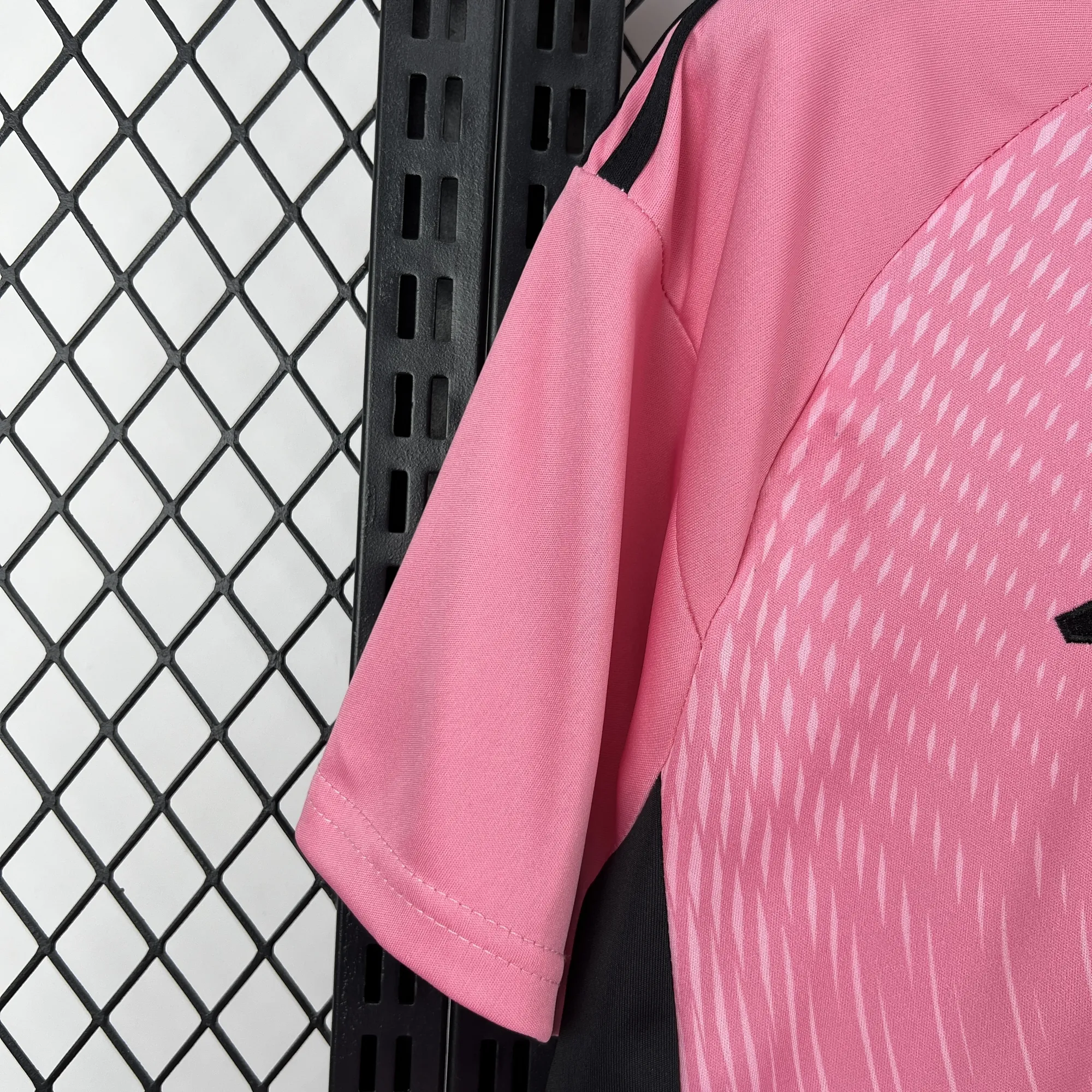 2026 Colombia Mens Pre-Match Pink Kit World Cup T-Shirt Football AAAAJersey Supply Yupoo7 5