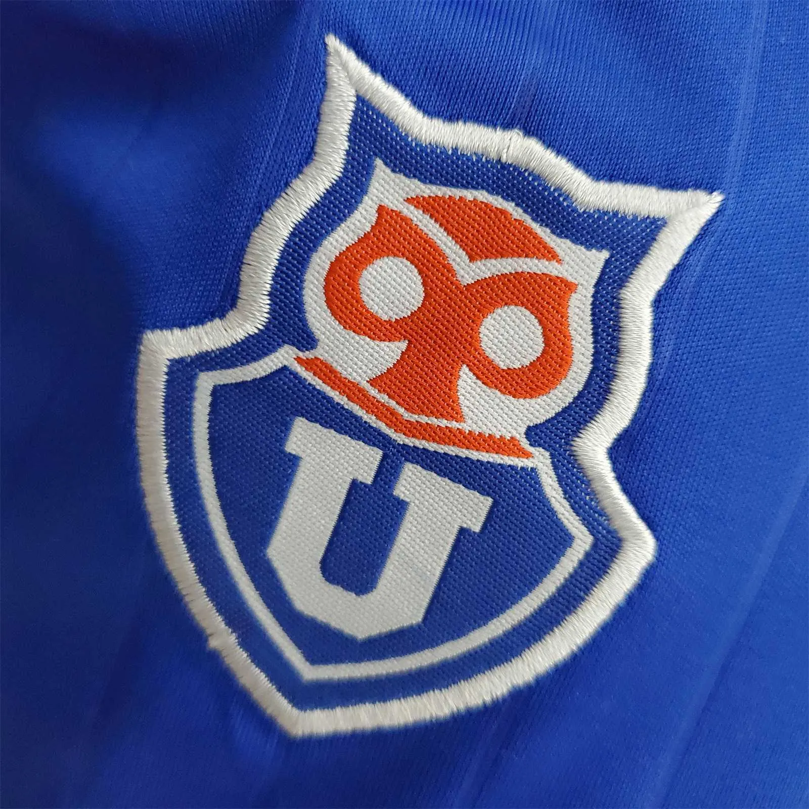 22-23 University of Chile home kids kit 3