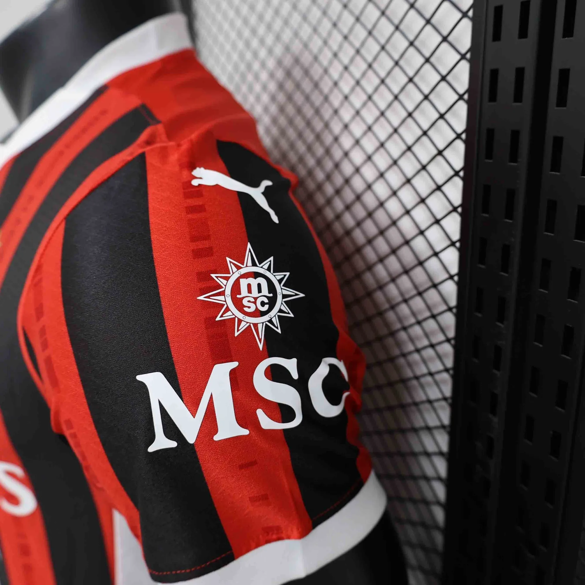 24-25 AC Milan Home Kit Player Version Shirt Football AAAAJersey Supplier 4