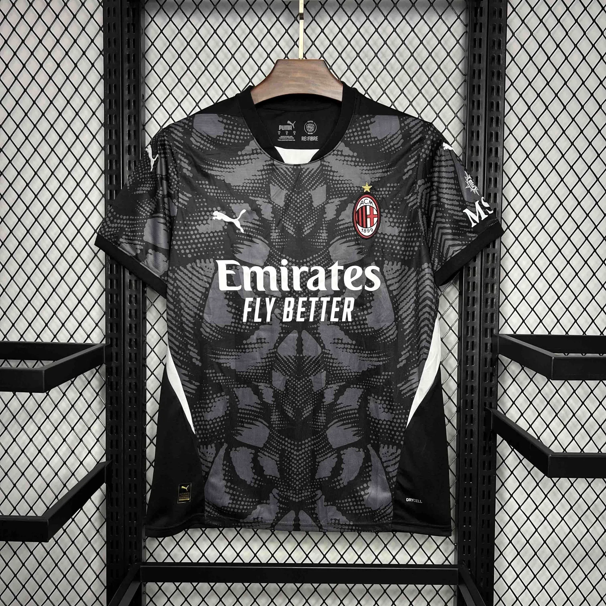24-25 AC Milan Goalkeeper Black Kit AAAAJersey Supplier Yupoo 6