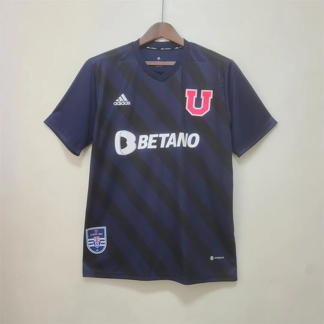 22-23 University of Chile third away 8