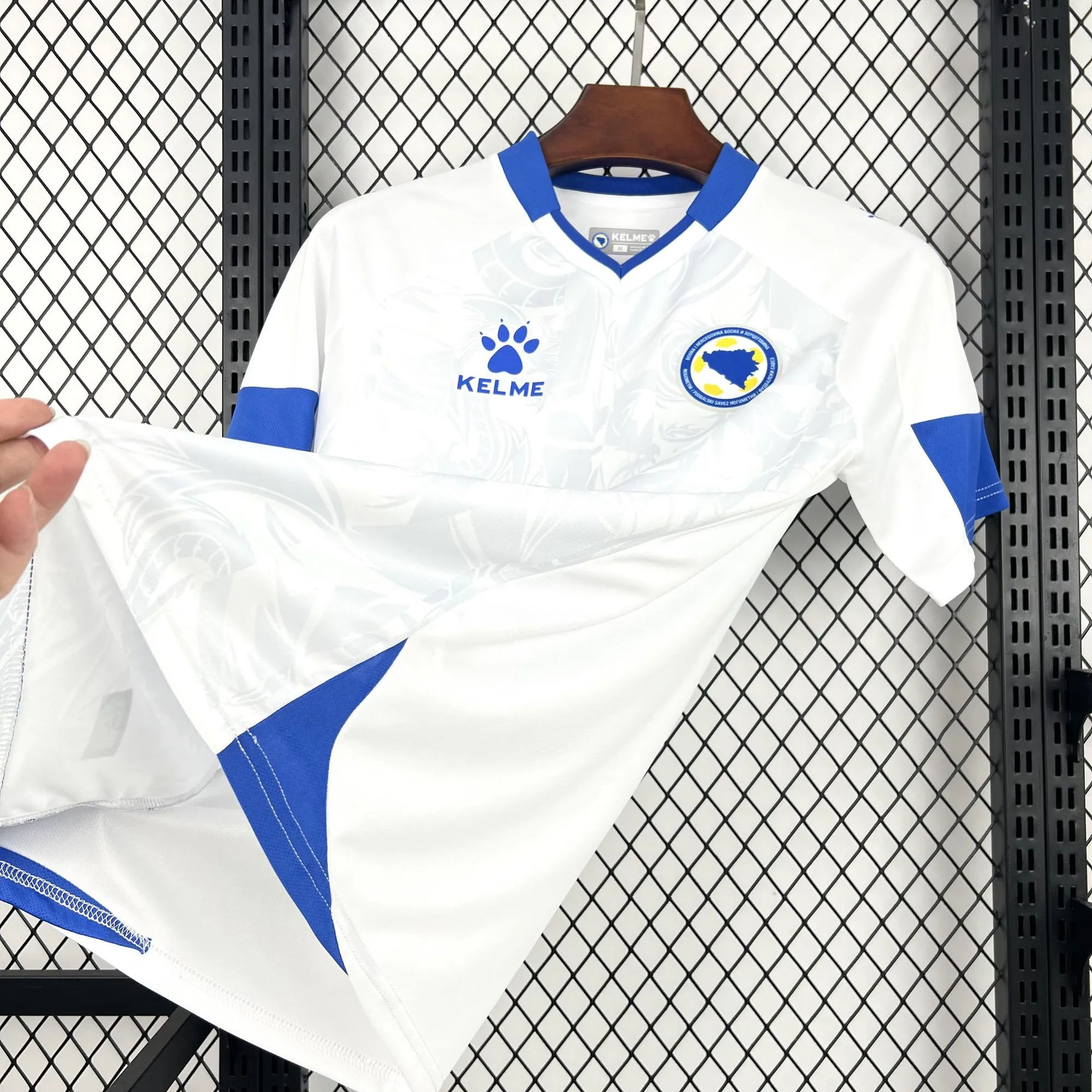 2026 Bosnia Away Mens Kit World Cup Soccer T-Shirt AAAAJersey Wholesale Yupoo 9 9