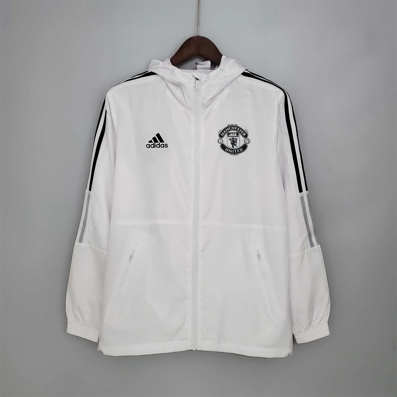 21-22 Manchester United White Windbreaker 9