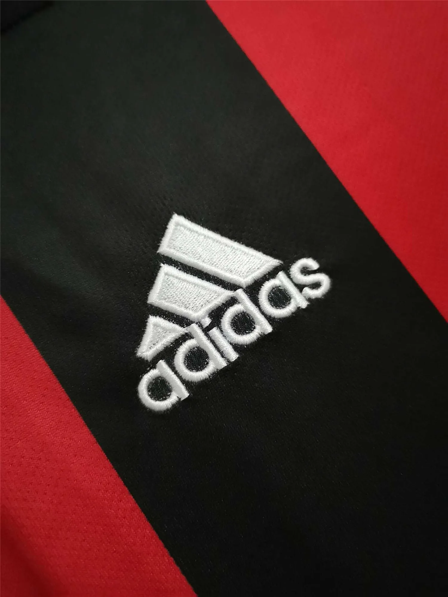 01-02 AC Milan home 2