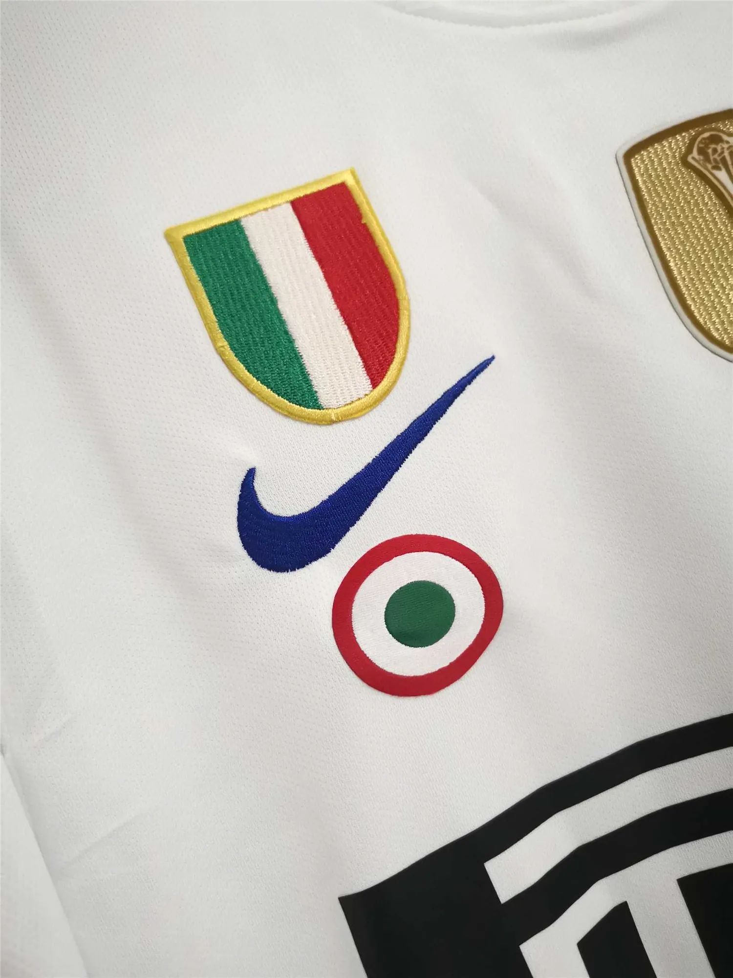 10-11 Inter Milan away 4