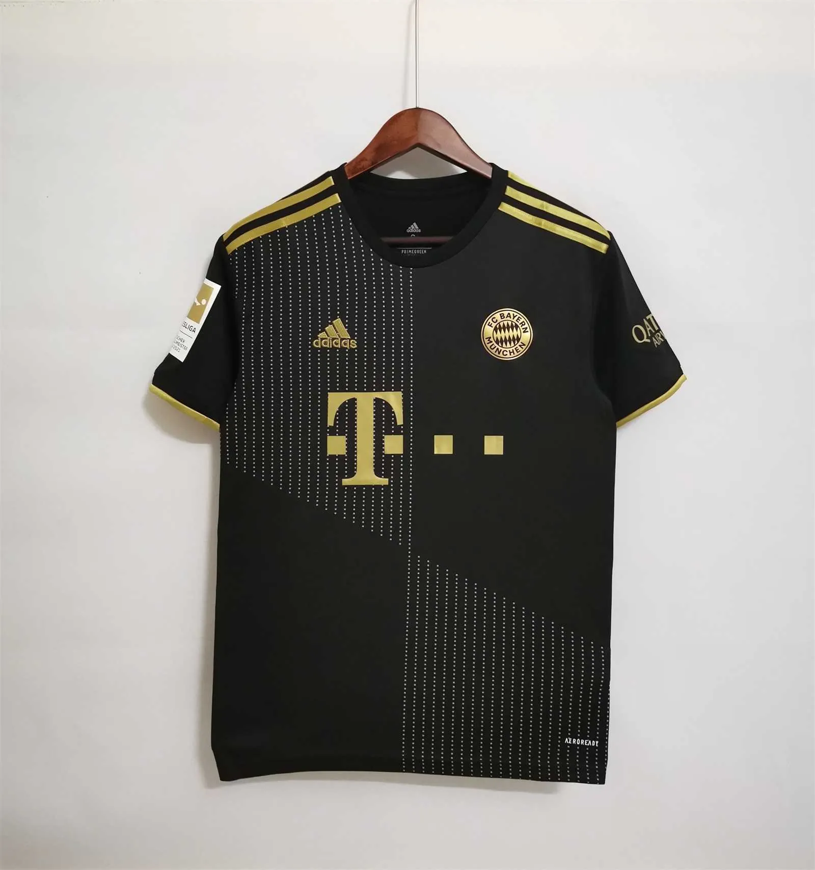 21-22 Bayern Munich away 18
