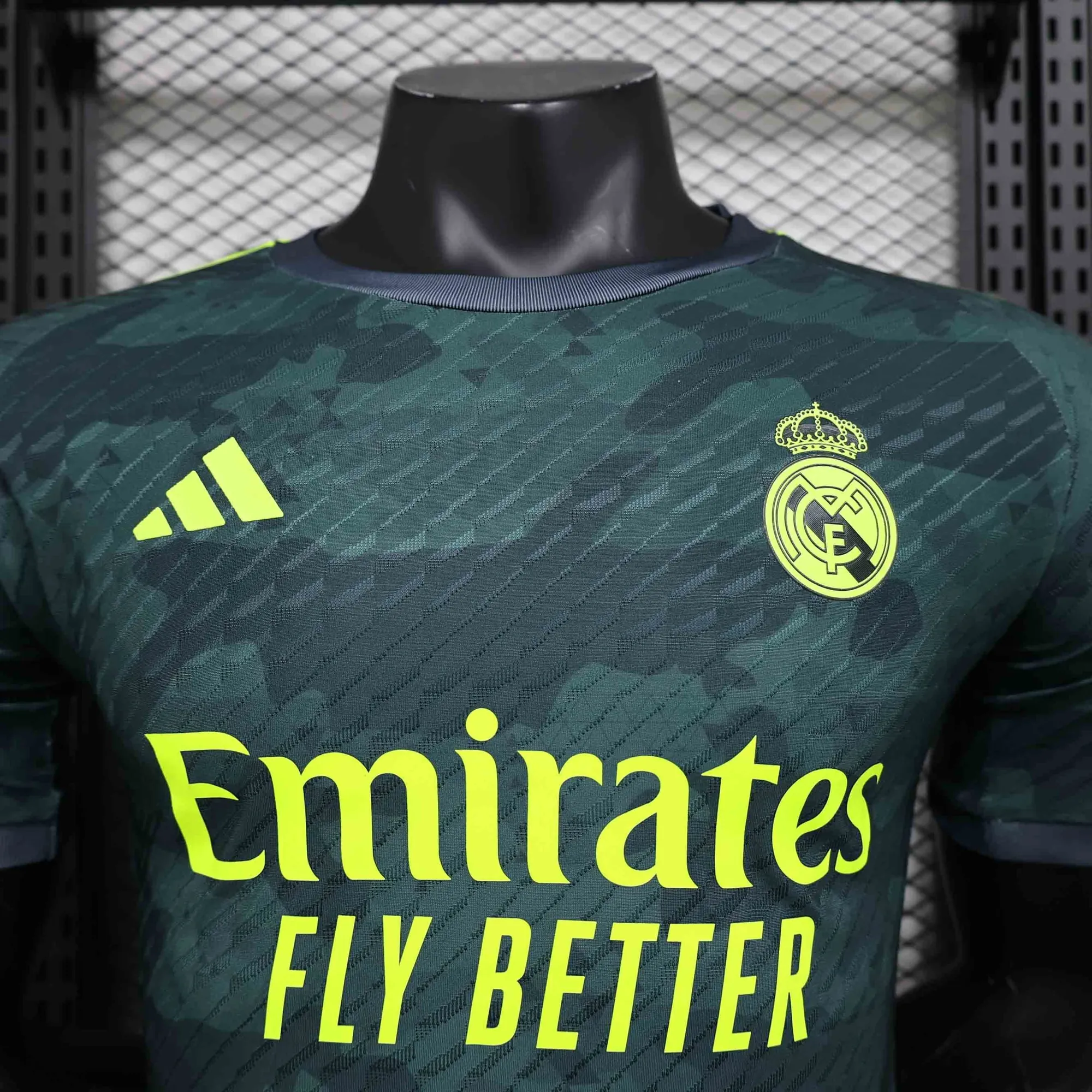 24-25 Real Madrid Special Edition Kit Green Player Version Shirt Football AAAAJersey Supplier 3