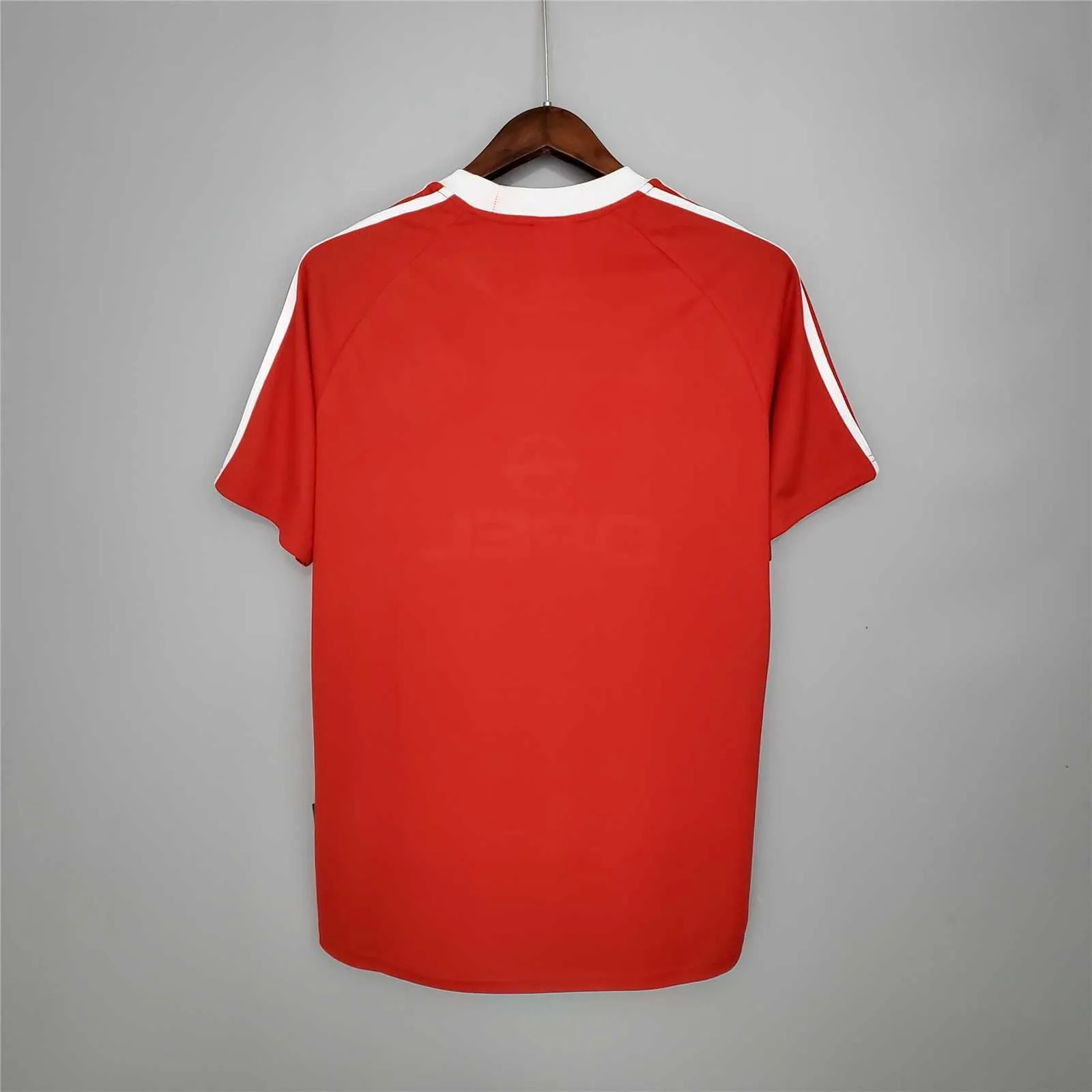 00-01 Bayern Munich home 5