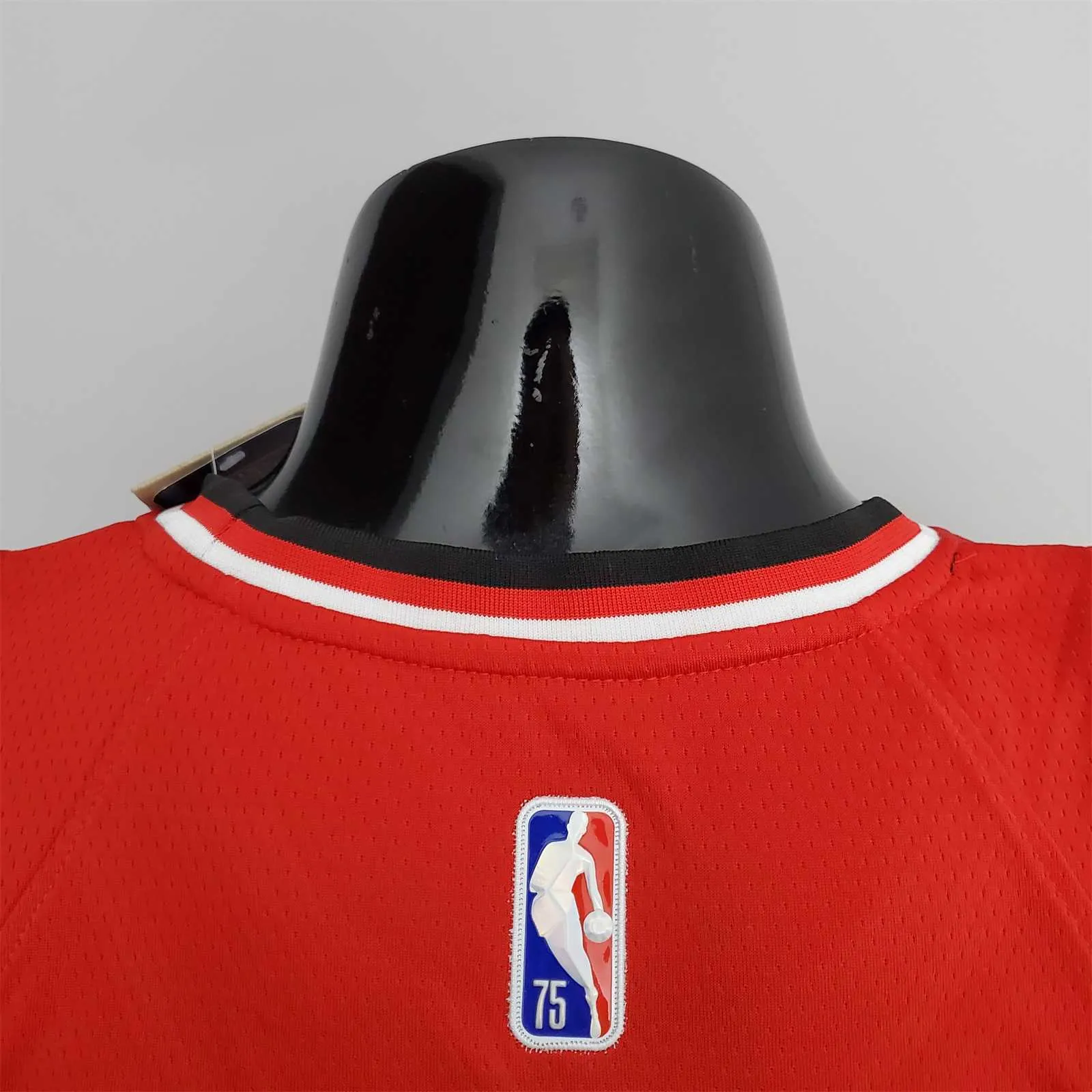 75th Anniversary 2022 Season Chicago Bulls LAVINE#8 City Edition Red NBA Jersey 9