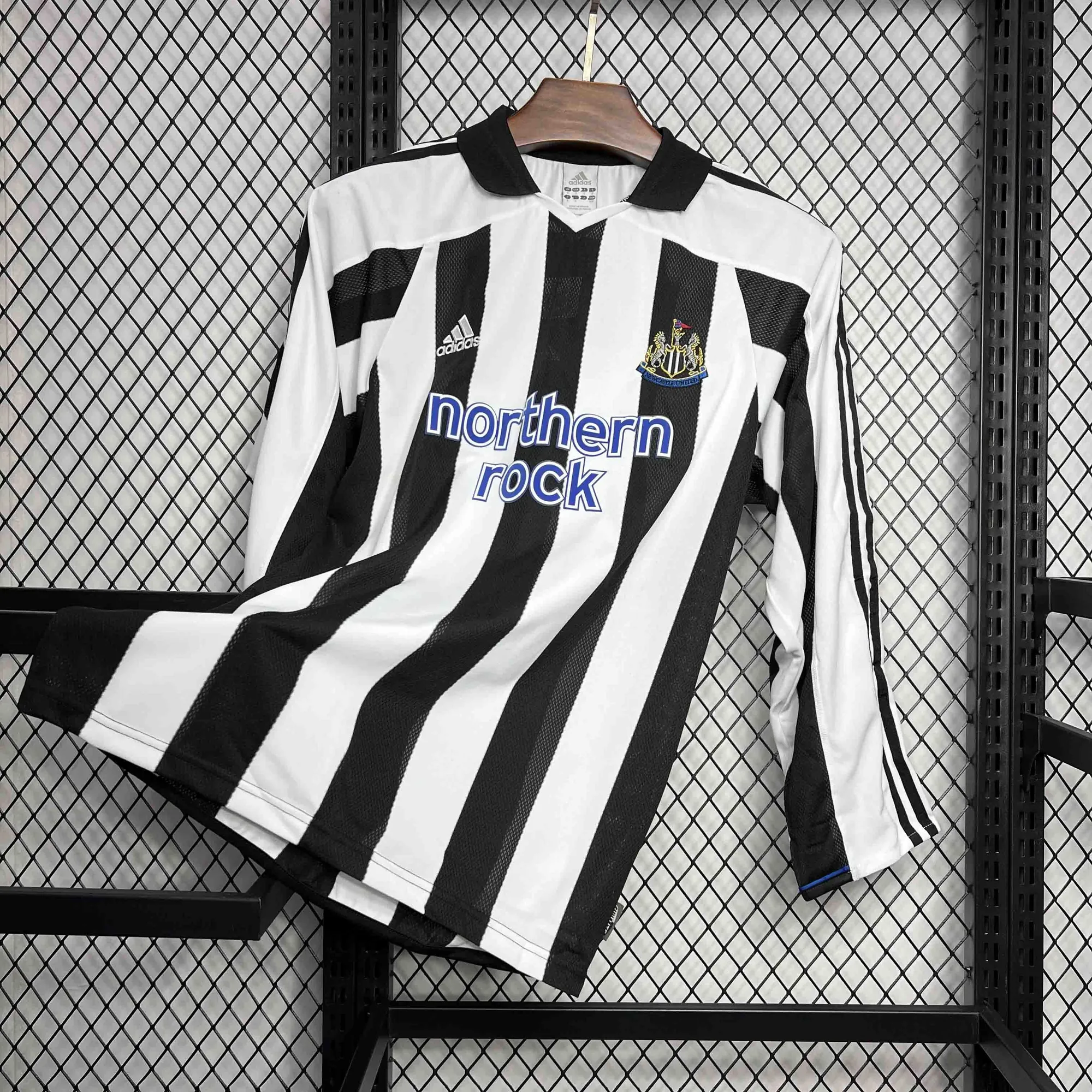 03-05 Newcastle United Home Retro Long Sleeve Kit Sport AAAAJersey Yupoo 2