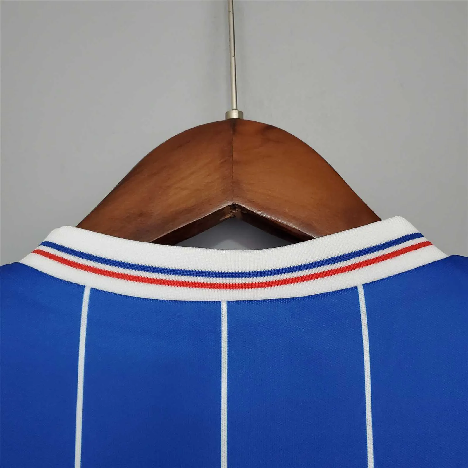82-83 Rangers home 4
