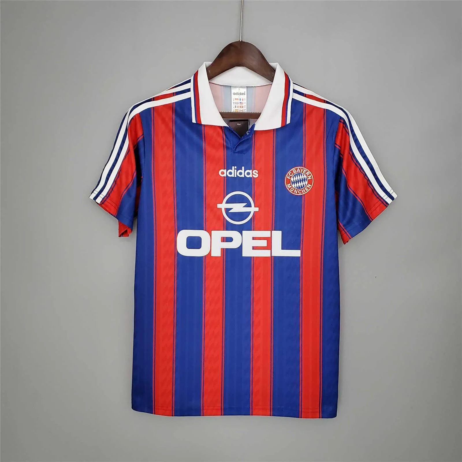 95-97 Bayern Munich home red blue 9