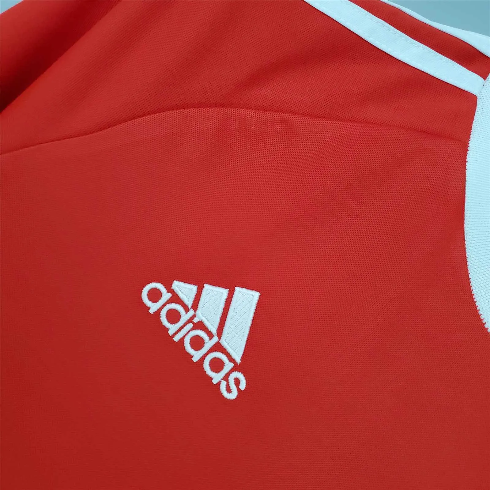00-01 Bayern Munich home 3