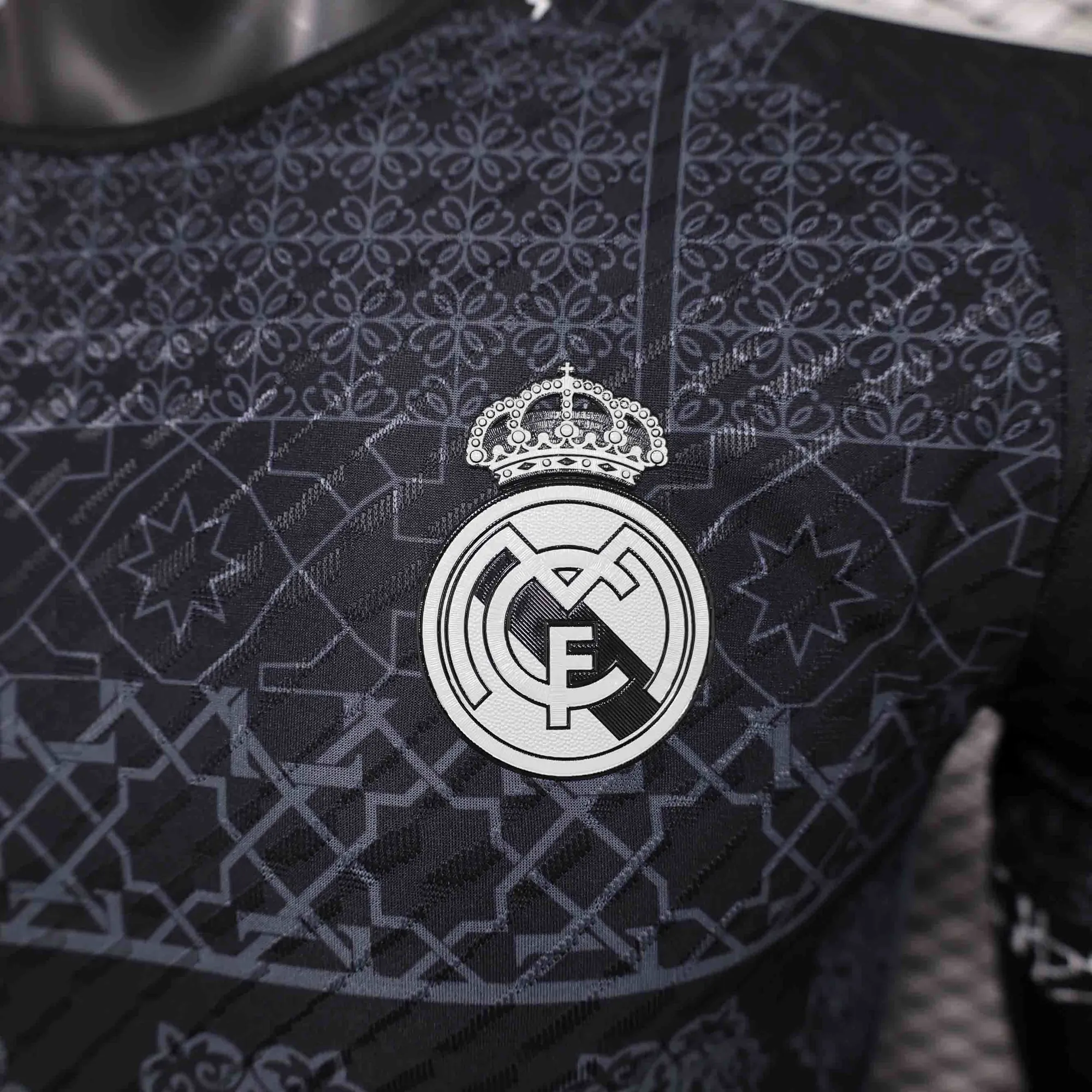 24-25 Real Madrid Special Edition Black Kit Player Version Shirt Best Wholesale Yupoo 1