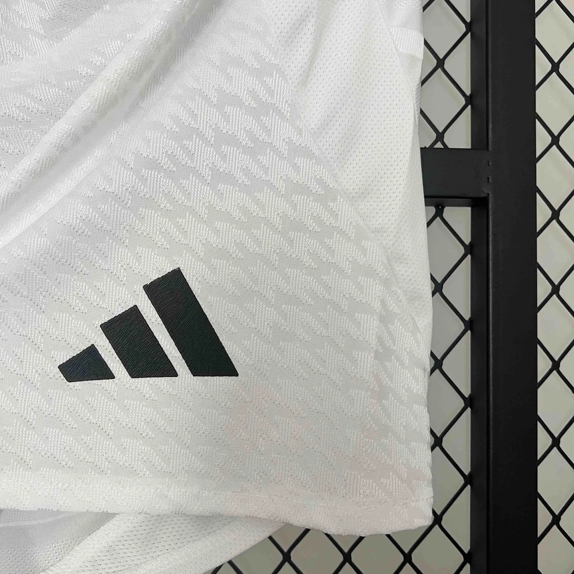 24-25 Real Madrid Home Player Version Shorts AAAAJersey Wholesale Yupoo 3