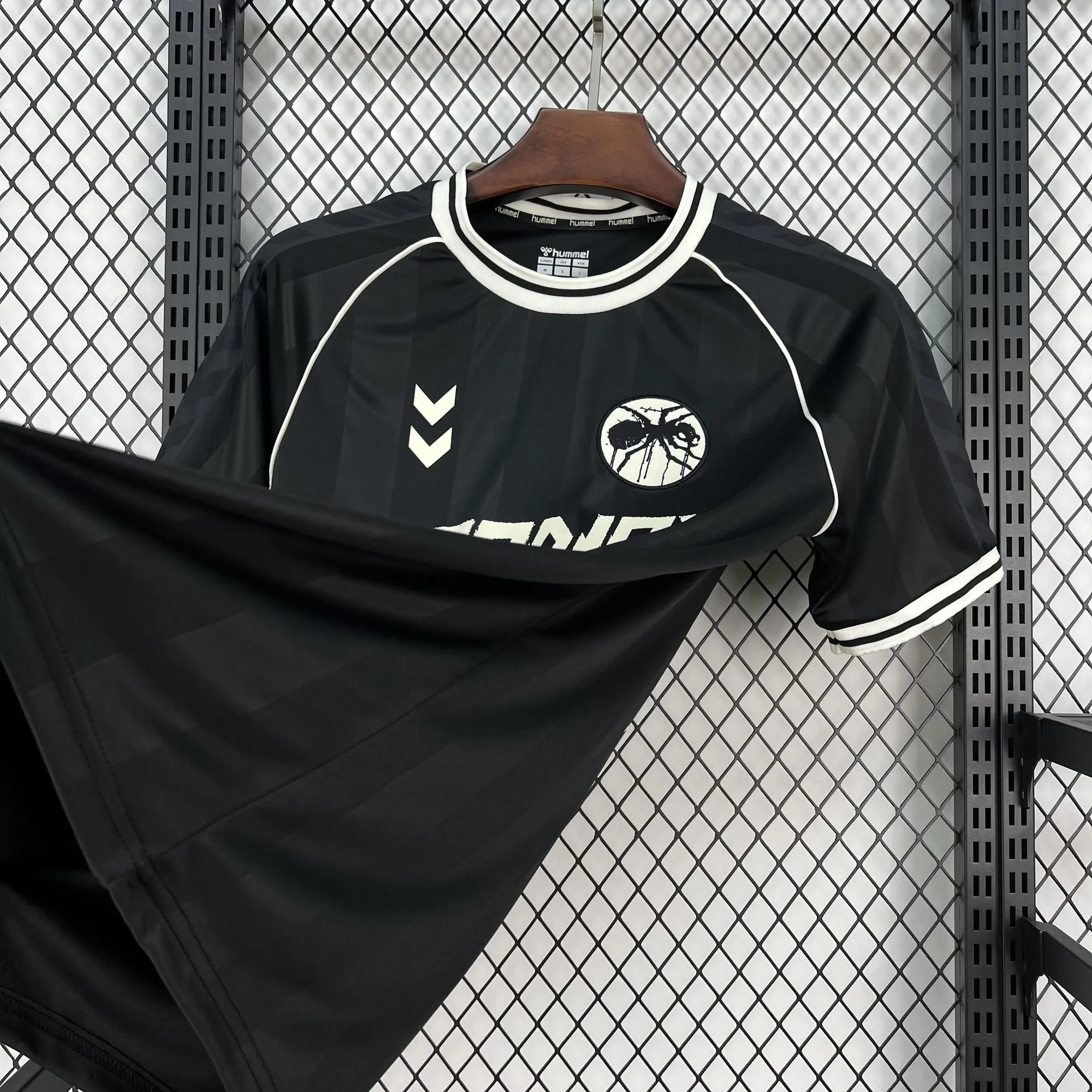 26-27 The Prodigy x Hummel Mens Black Soccer T-Shirt AAAAJersey Wholesale Yupoo 6 2