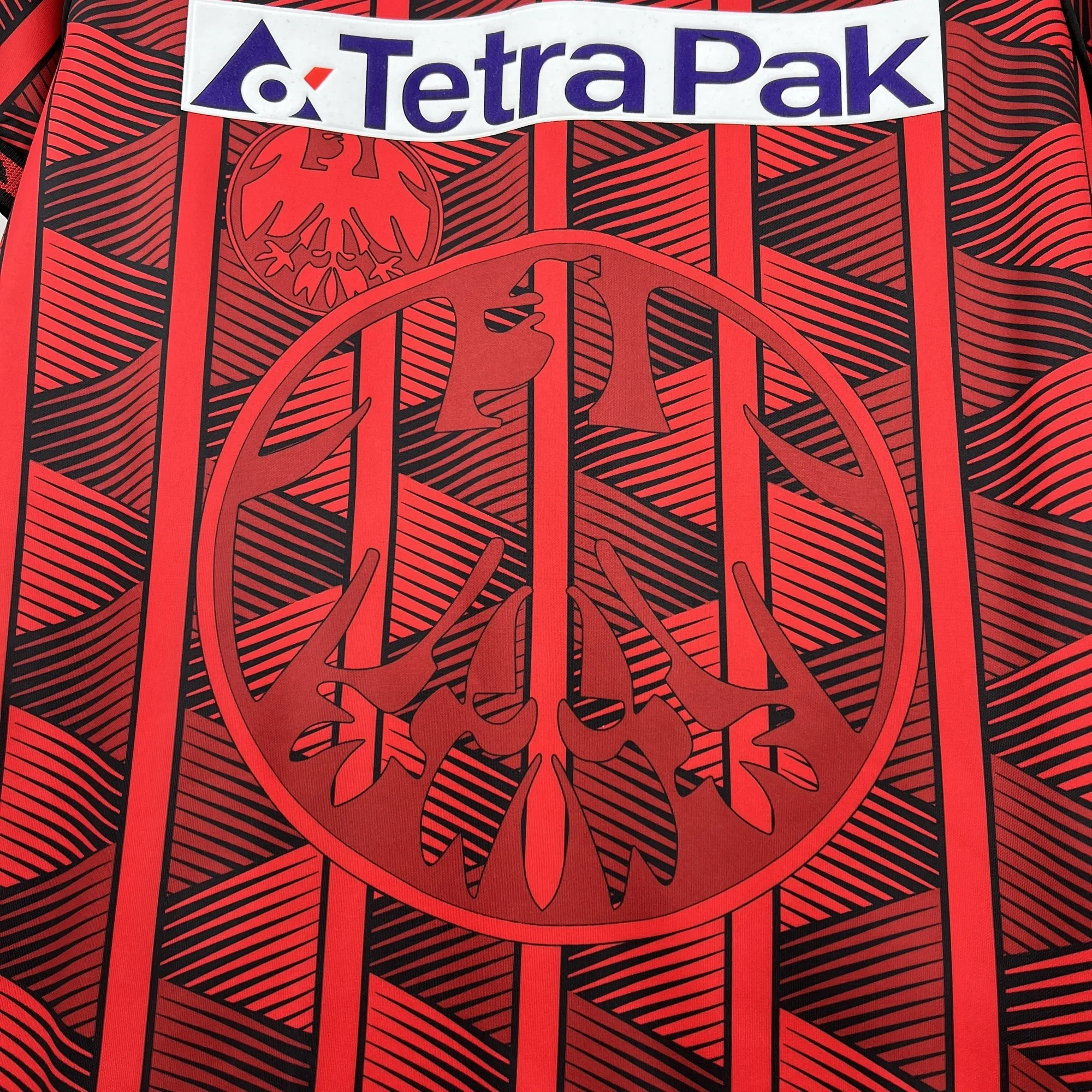 1995-96 Frankfurt Home Football Retro Kit Vintage T-Shirt AAAAJersey Wholesale Yupoo 2
