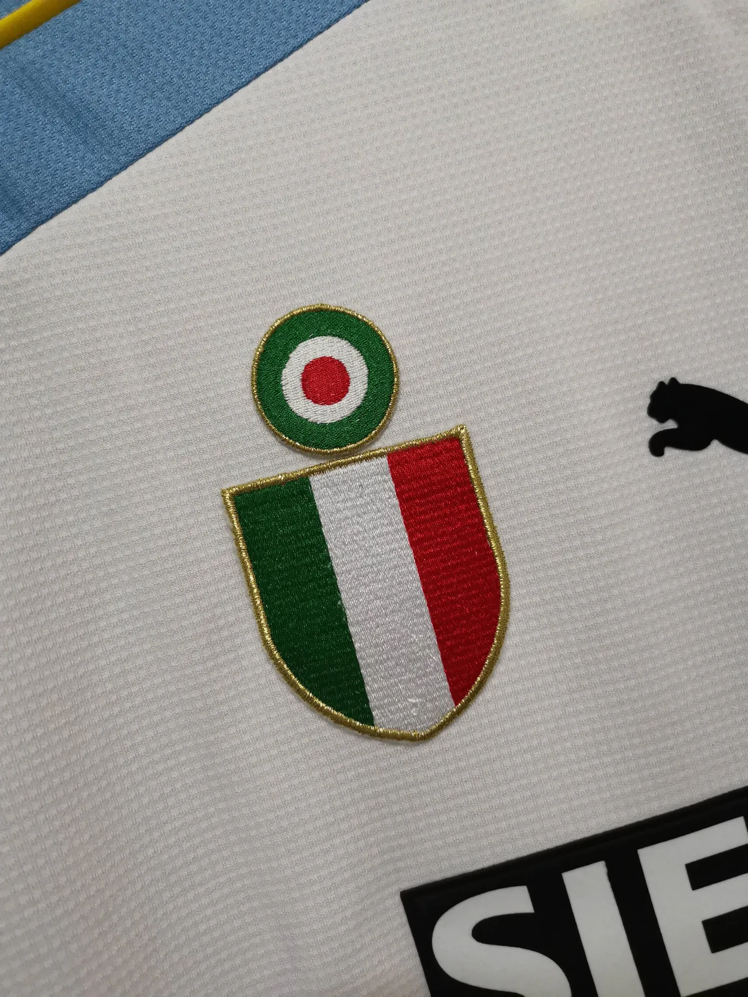 00-01 Lazio away 2
